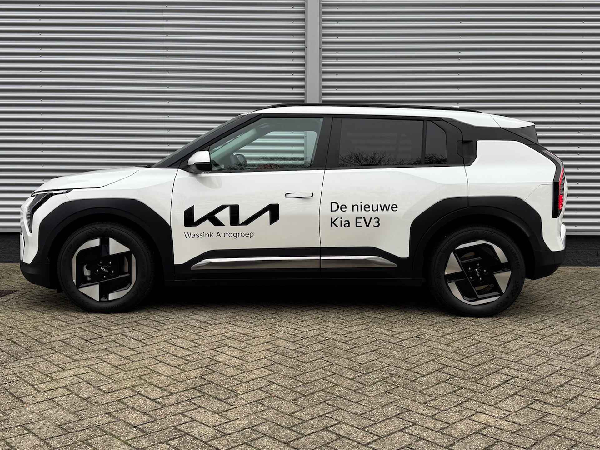 KIA Ev3 58,3 kWh 204pk Plus | Stoel/Stuurwielverwarming | Navigatie | Climate Control | - 2/45