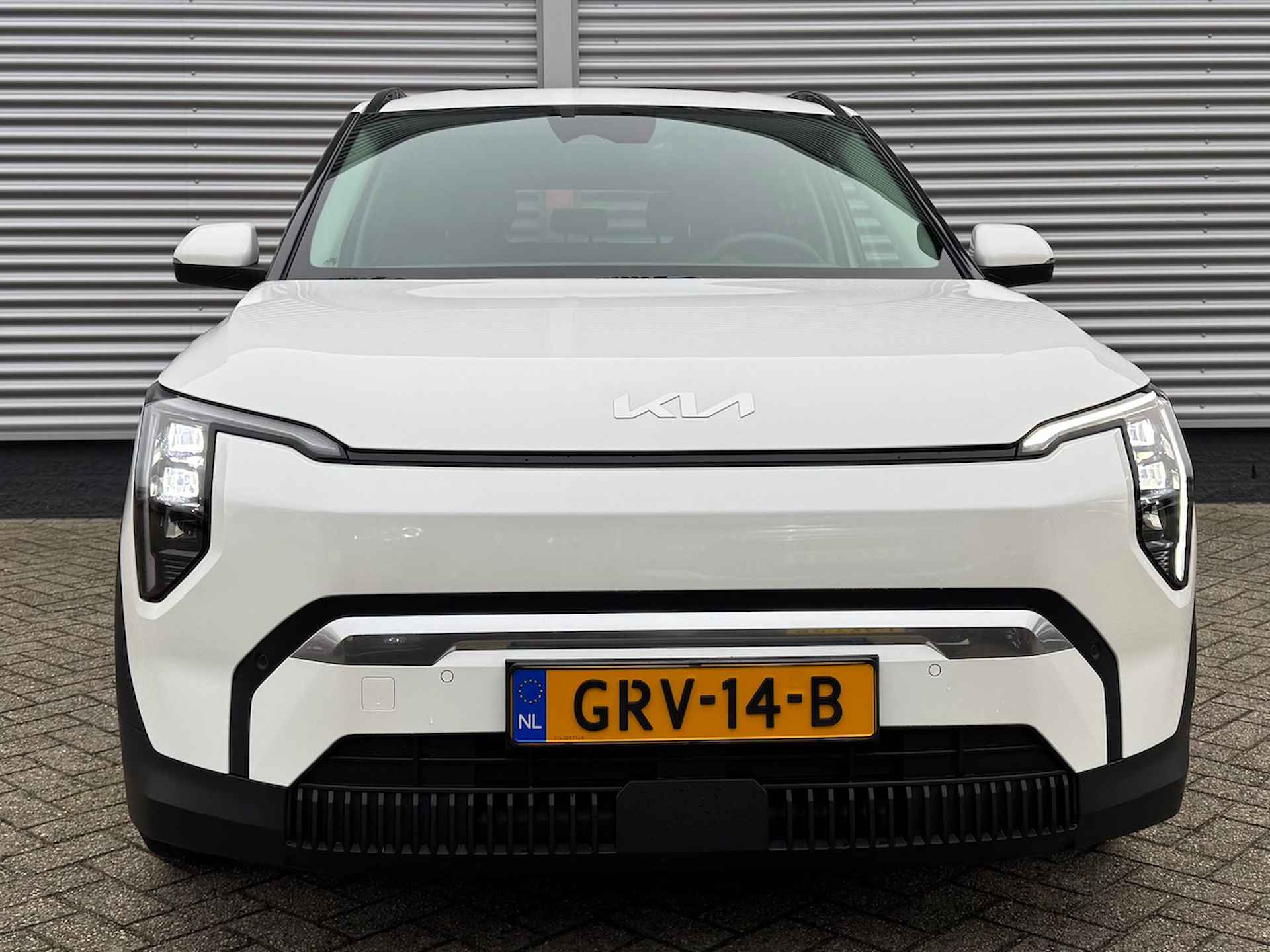 KIA Ev3 58,3 kWh 204pk Plus | Stoel/Stuurwielverwarming | Navigatie | Climate Control | - 8/45