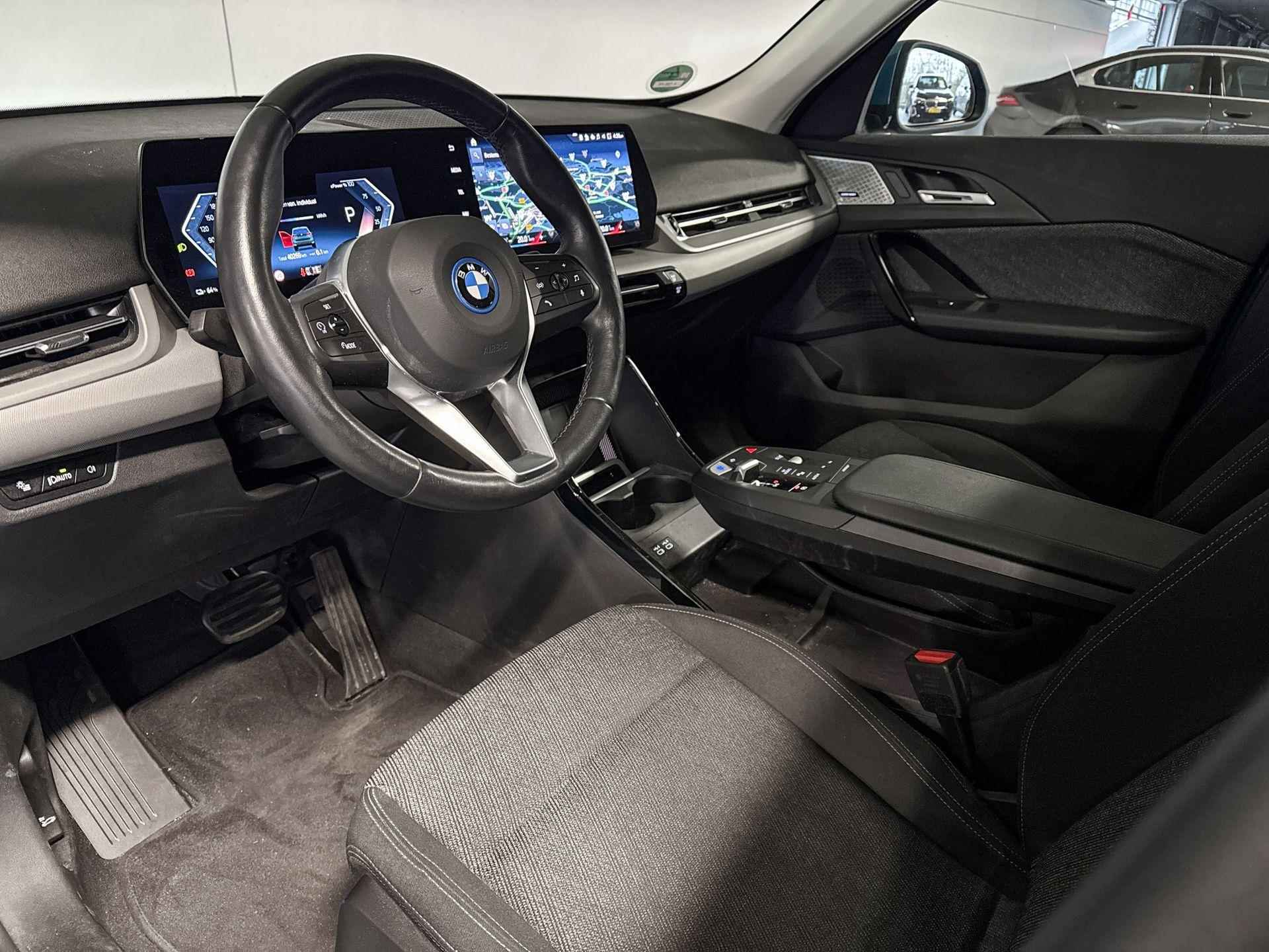 BMW iX1 xDrive30 67 kWh - 22/22