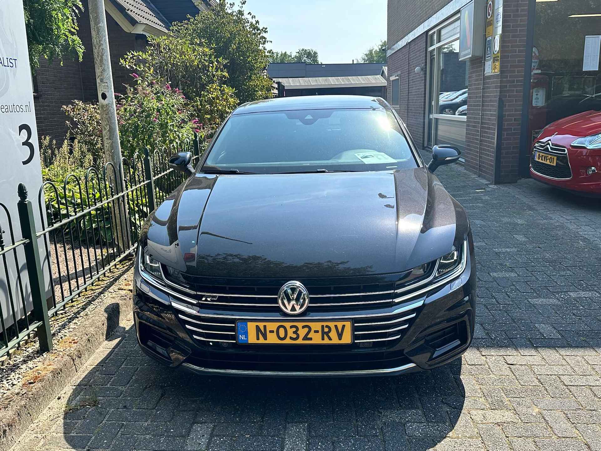 Volkswagen Arteon 2.0 TSI Business R Pano dak/Alu wielen/Sport pakket/Navi/Virt. Displ./ - 9/49