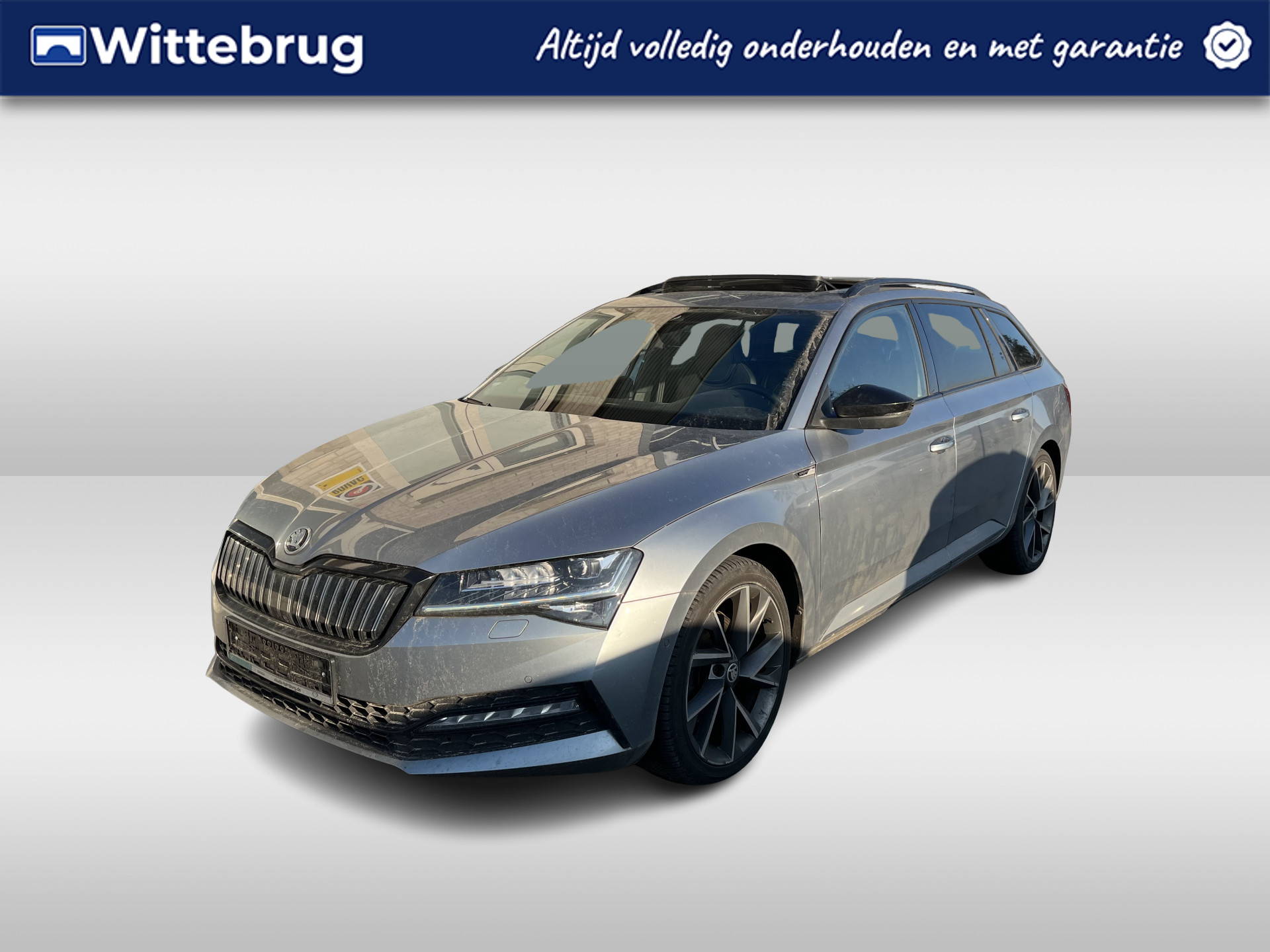 Škoda Superb Combi 1.4 TSI iV Sportline / AUTOMAAT/ TREKHAAK/ PANO/ KEYLESS/ DIGITAL DASH/ CANTON AUDIO/ MEMORY SEAT/ ACC/ SMARTLINK/ DAB/ NAVI/ STOELVERWARMING V&A/ STUURVERWARMING/ CLIMA/ 360 CAMERA