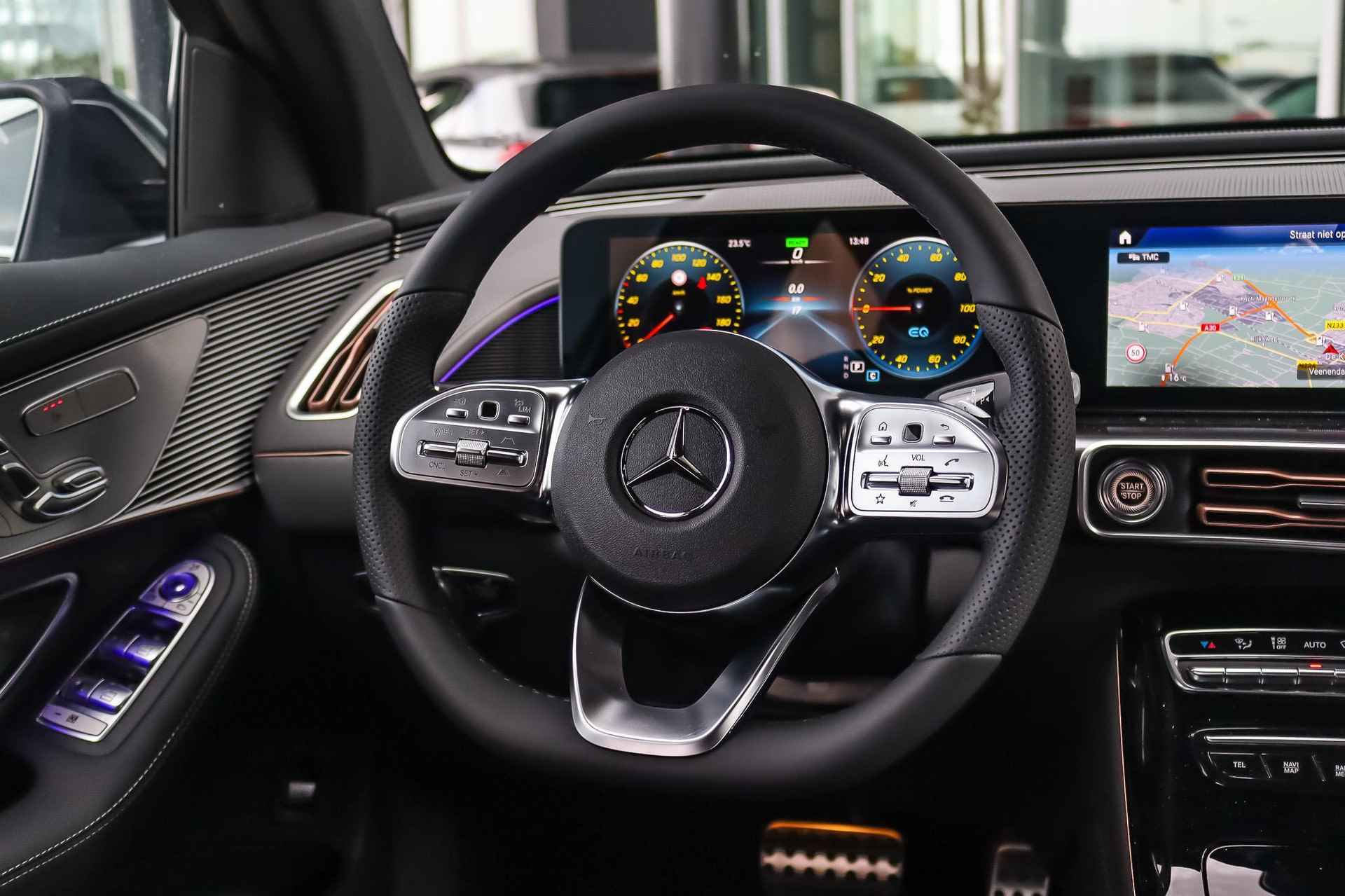 Mercedes-Benz EQC EQC 400 4MATIC AMG Line | Premium Plus Pakket | Distronic | Schuifdak | Multibeam LED | Advanced Sound System | Sfeerverlichting | Keyless-Go | Trekhaak - 22/39