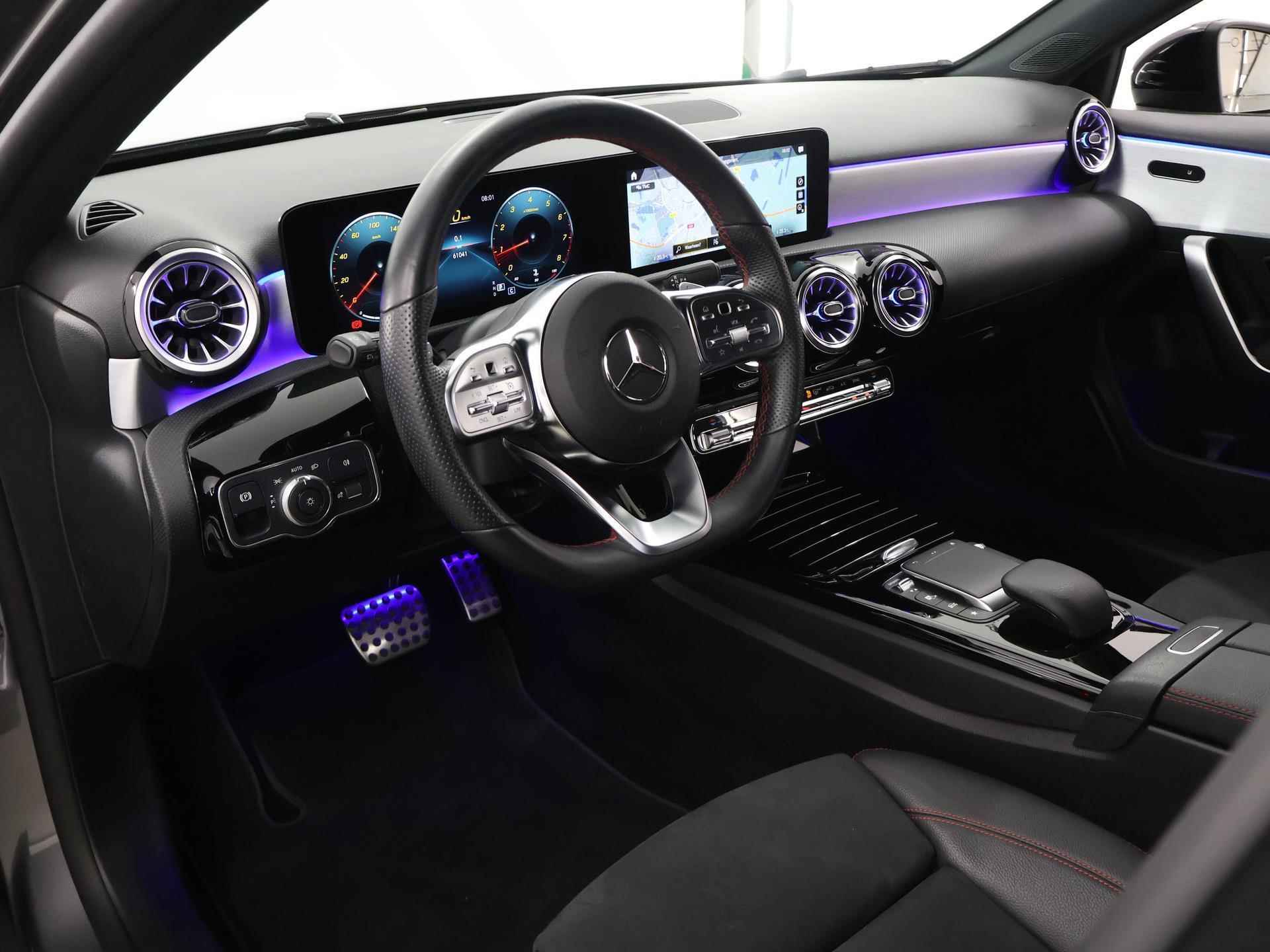 Mercedes-Benz A-klasse 180 Business Solution AMG | Nightpakket | achteruitrijcamera | Led high performance | Widescreen cockpit | Stoelverwarming - 8/42