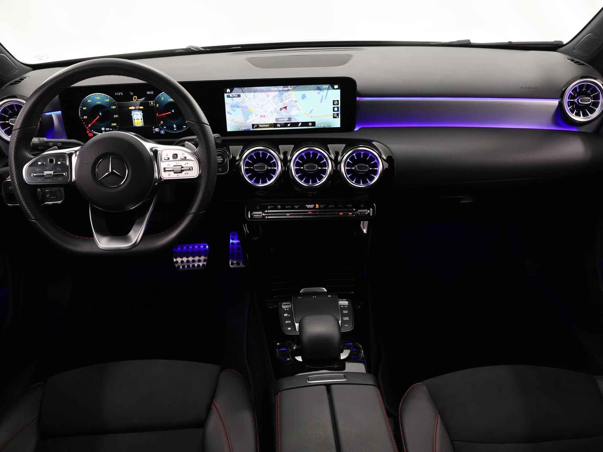 Mercedes-Benz A-klasse 180 Business Solution AMG | Nightpakket | achteruitrijcamera | Led high performance | Widescreen cockpit | Stoelverwarming - 9/42