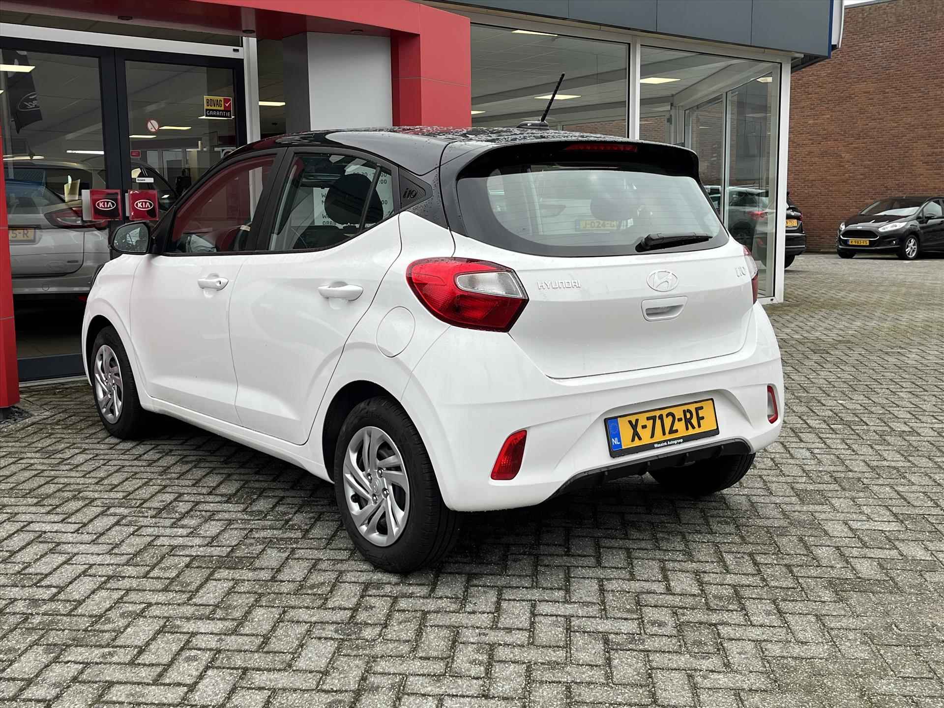 HYUNDAI I10 1.0i 67pk Comfort | Airconditioning | Navi via Carplay | Cruise control | | - 9/24