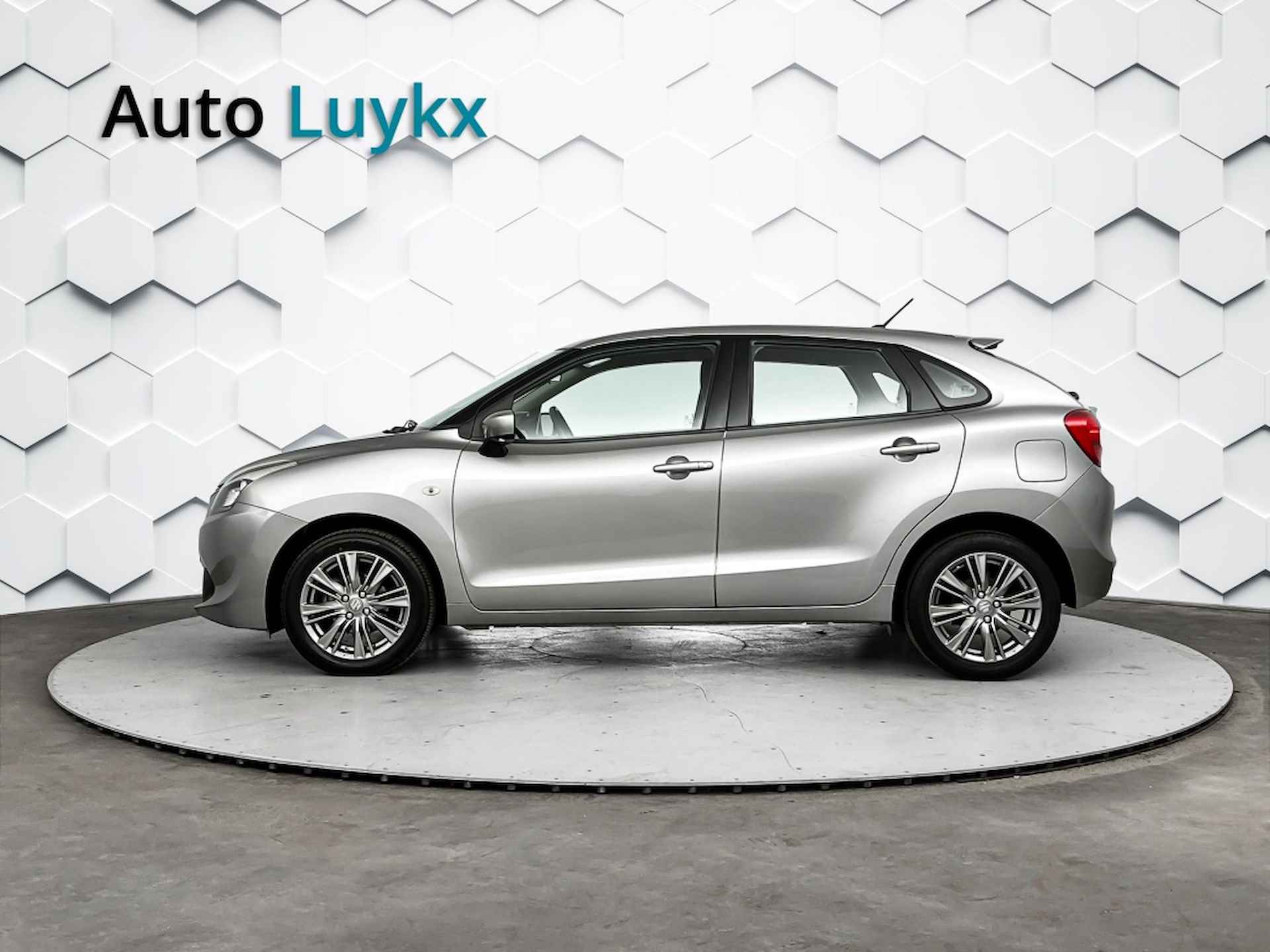 Suzuki Baleno 1.2 Exclusive | Airco | Bluetooth | Parkeersensoren achter - 2/37