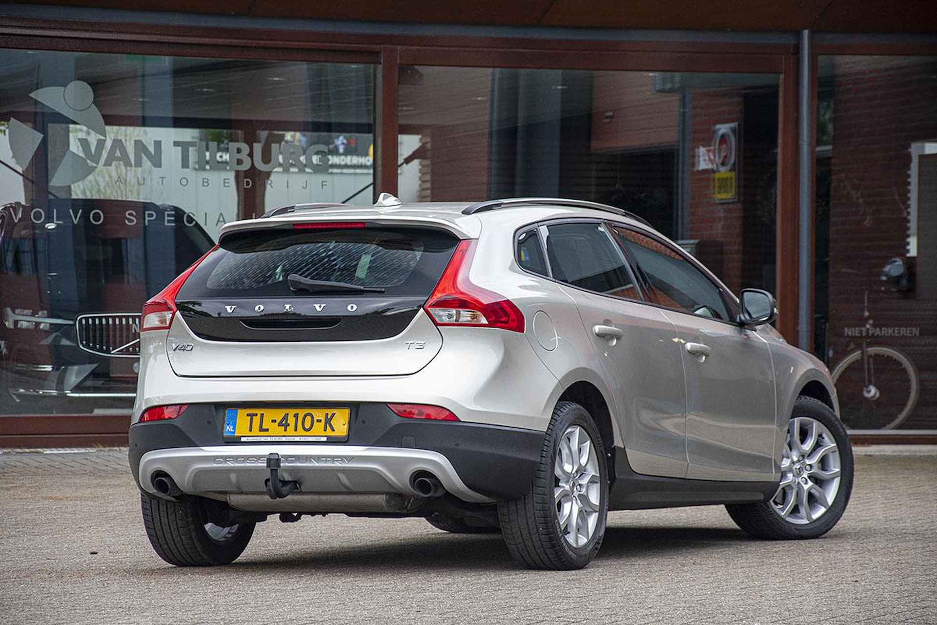 VOLVO V40 CROSS COUNTRY 1.5 T3 NORDIC+ - 4/18