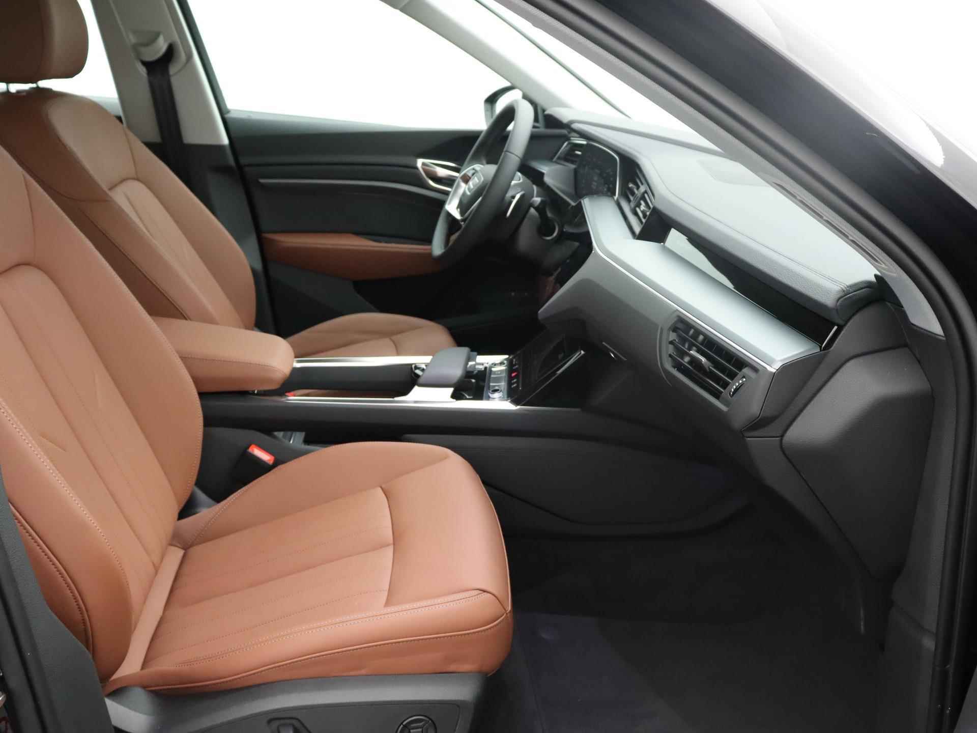 Audi Q8 e-tron 50 quattro Advanced Edition 95 kWh 340 PK | Demo | Fabrieksgarantie | Automaat | Navigatie | Audi virtual cockpit | Audi smartphone interface | Stoelverwarming voor | Climate control | - 11/24