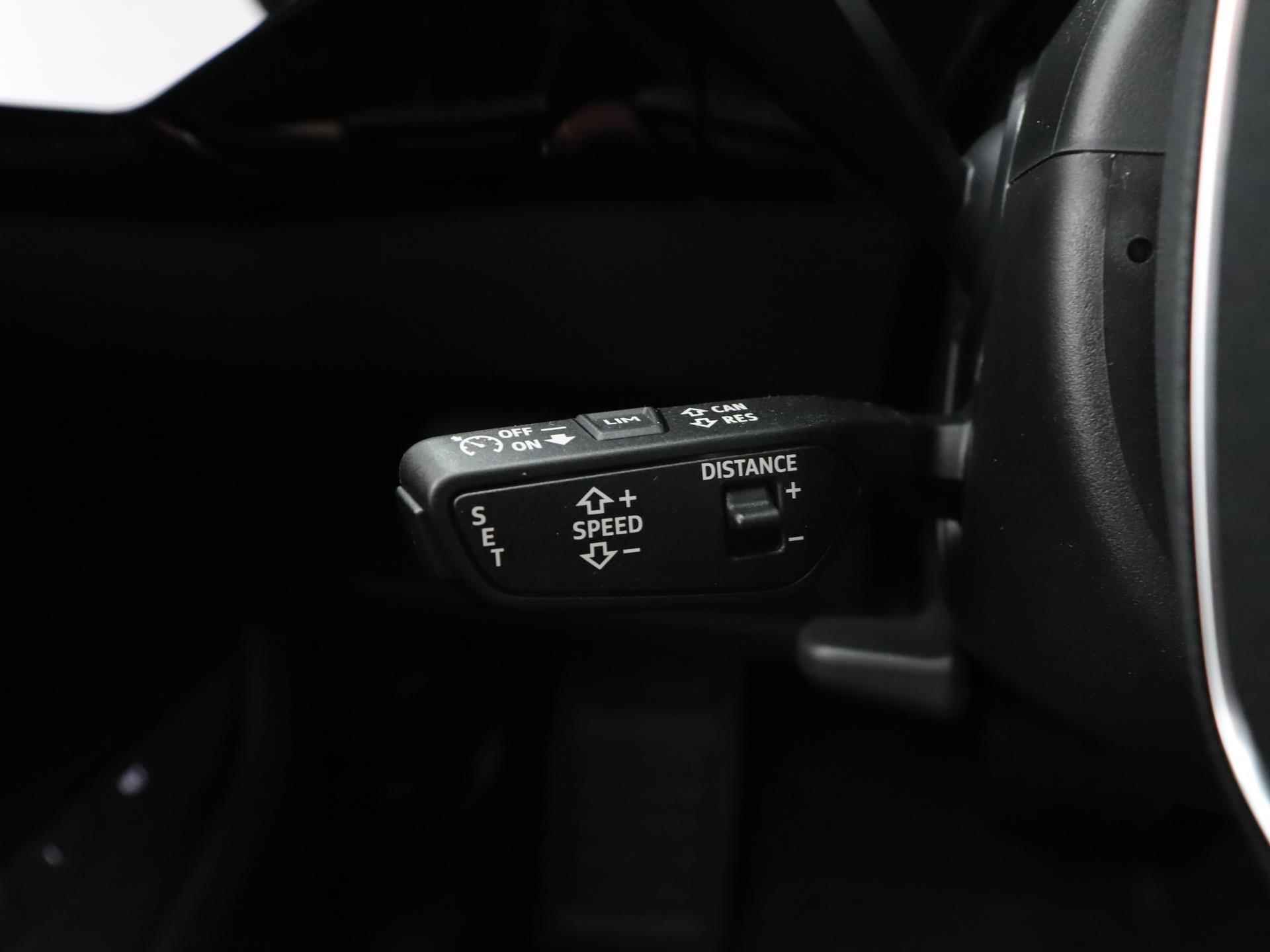 Audi Q8 e-tron 50 quattro Advanced Edition 95 kWh 340 PK | Demo | Fabrieksgarantie | Automaat | Navigatie | Audi virtual cockpit | Audi smartphone interface | Stoelverwarming voor | Climate control | - 18/24