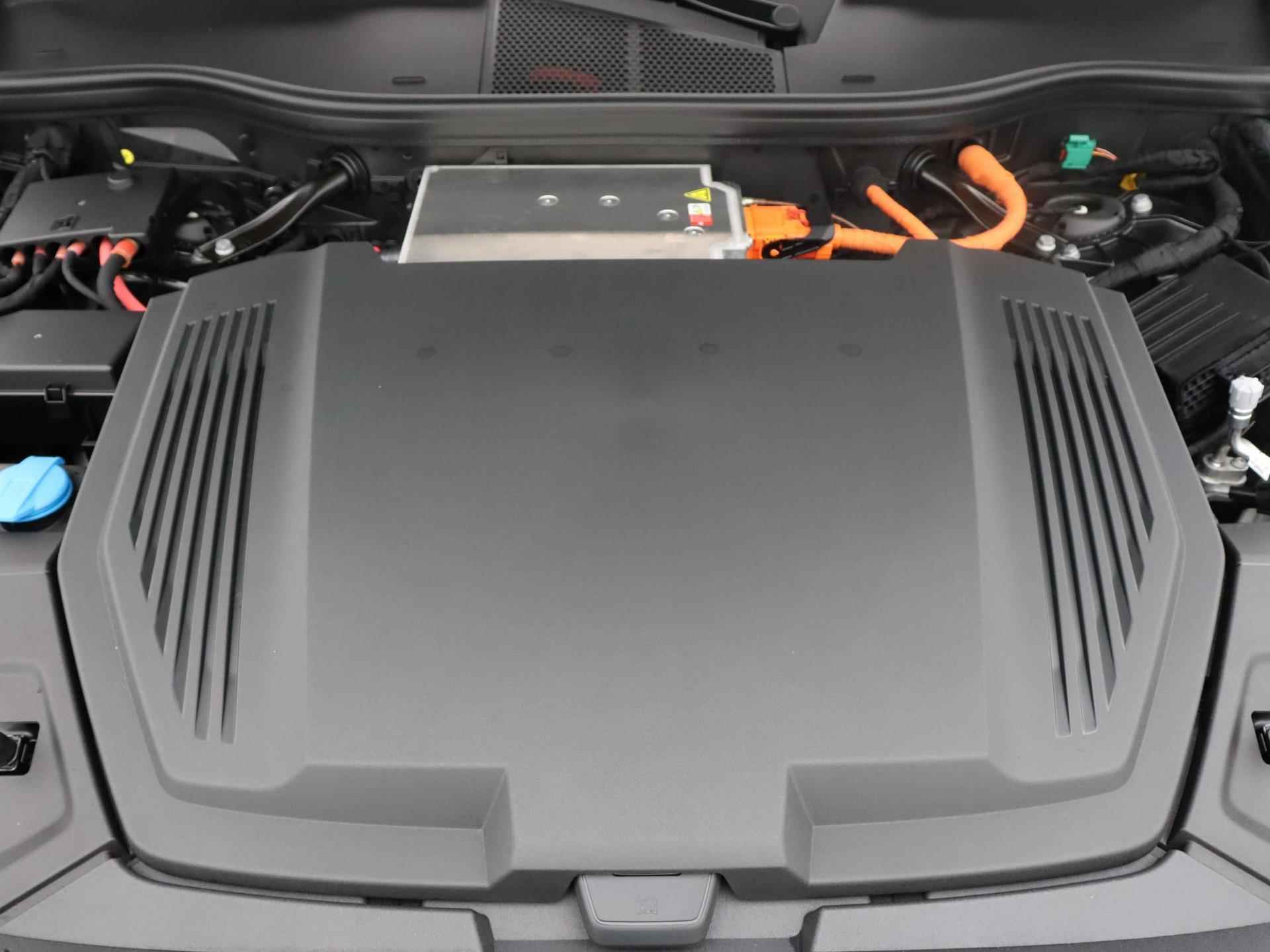Audi Q8 e-tron 50 quattro Advanced Edition 95 kWh 340 PK | Demo | Fabrieksgarantie | Automaat | Navigatie | Audi virtual cockpit | Audi smartphone interface | Stoelverwarming voor | Climate control | - 20/24