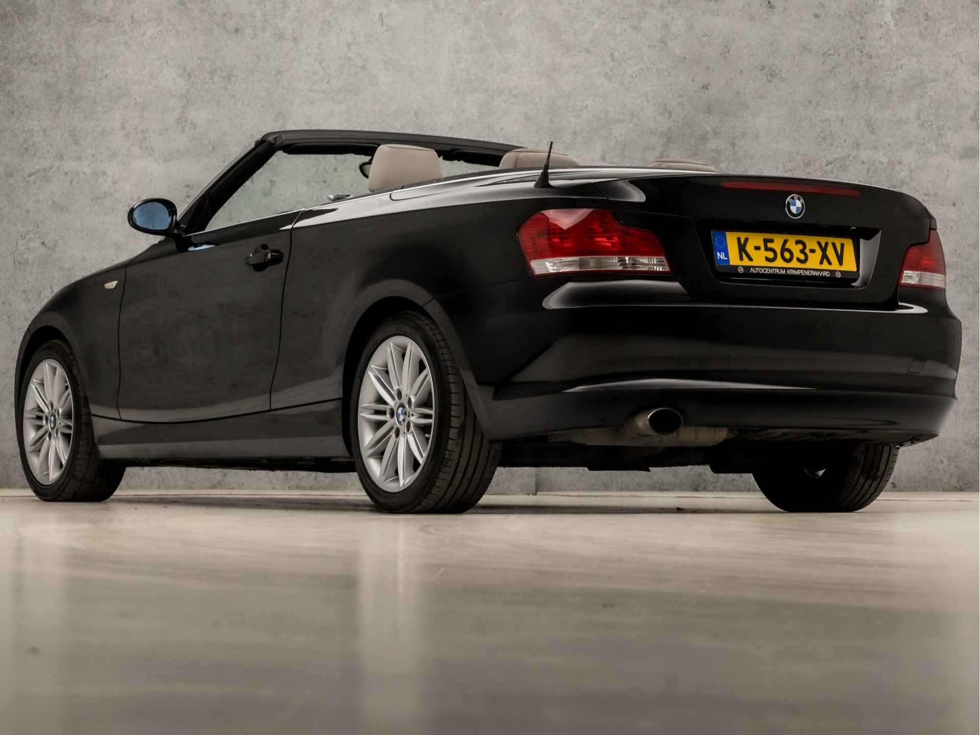 BMW 1 Serie Cabrio 118i Sportline (YOUNGTIMER, NAVIGATIE, STOELVERWARMING, CRUISE, LEDEREN SPORTSTOELEN, PARKEERSENSOREN, NIEUWE APK, LM VELGEN, NIEUWSTAAT) - 3/29