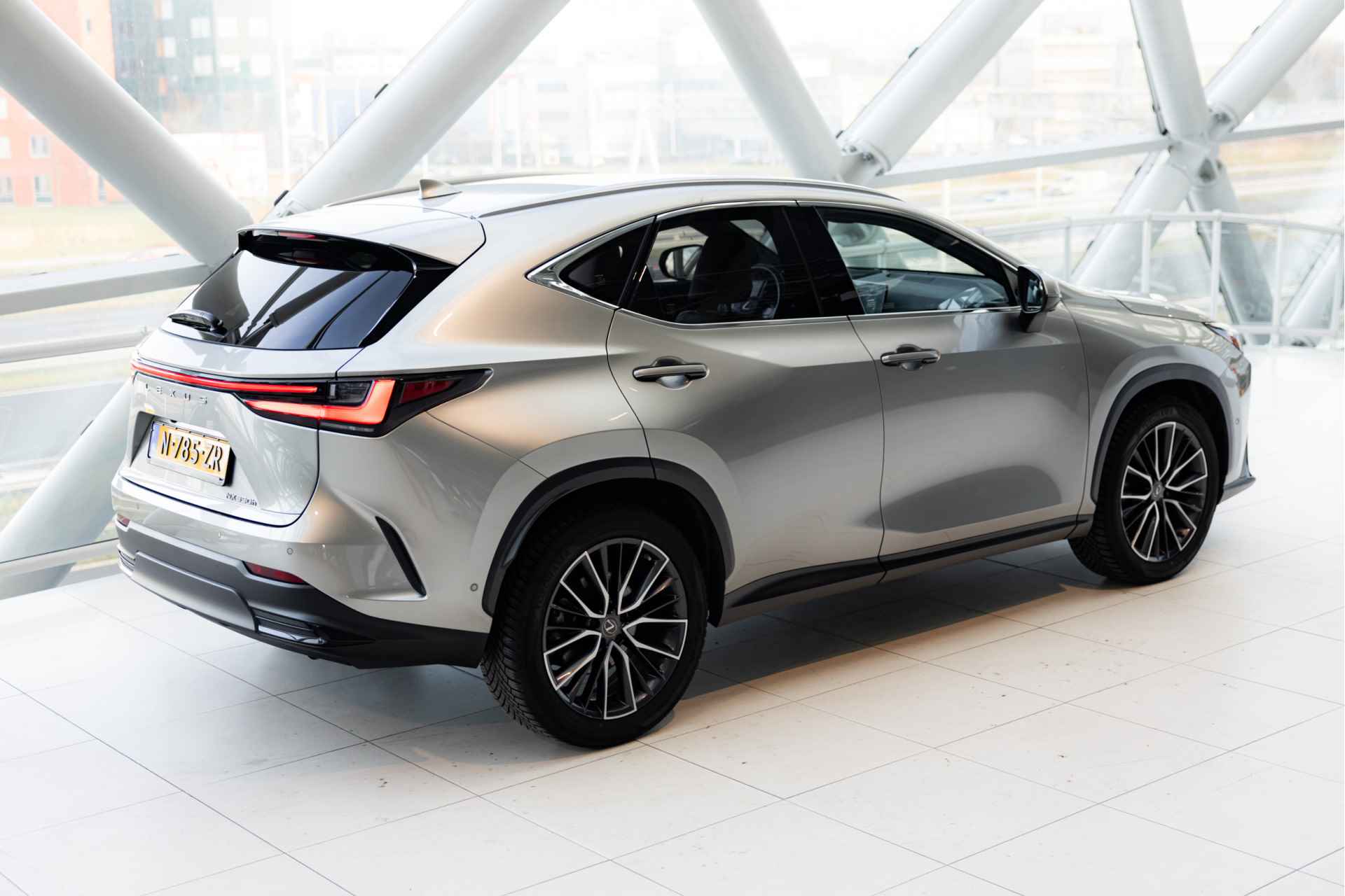 Lexus NX 350h AWD Executive Line President Pack | Mark Levinson | Stoelverwarming & Verkoeling | Adaptieve Cruise Control | - 3/64