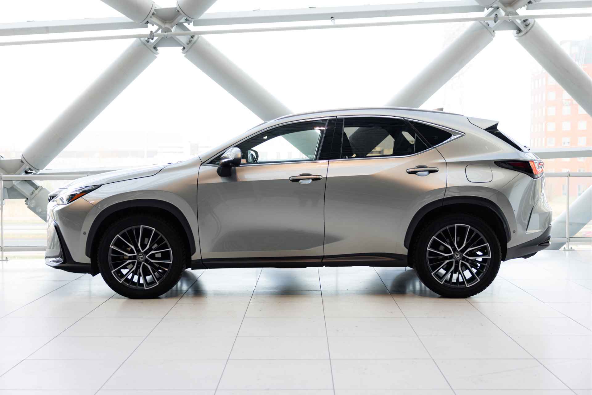 Lexus NX 350h AWD Executive Line President Pack | Mark Levinson | Stoelverwarming & Verkoeling | Adaptieve Cruise Control | - 4/64