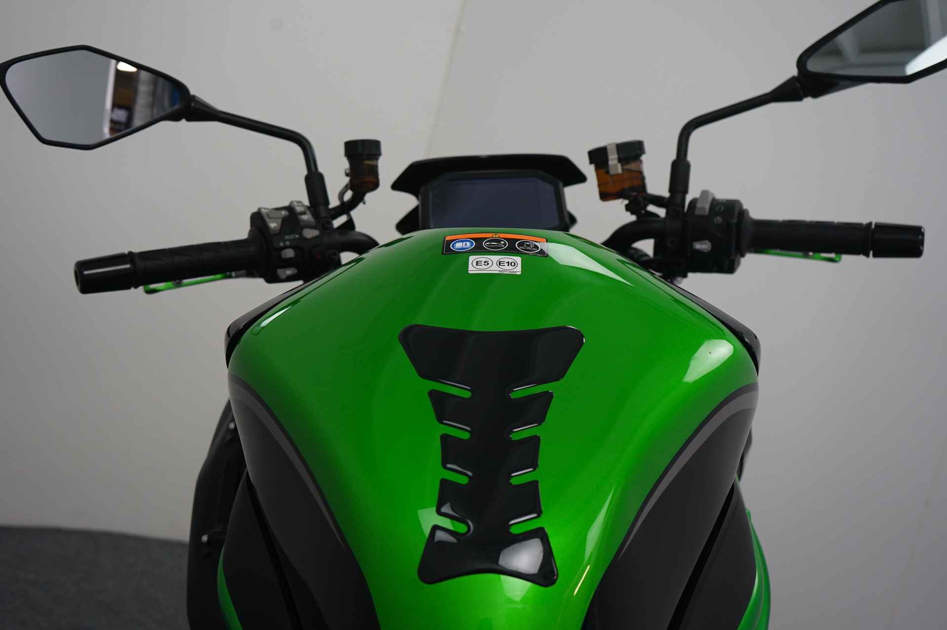 Kawasaki Z H2 - 13/19