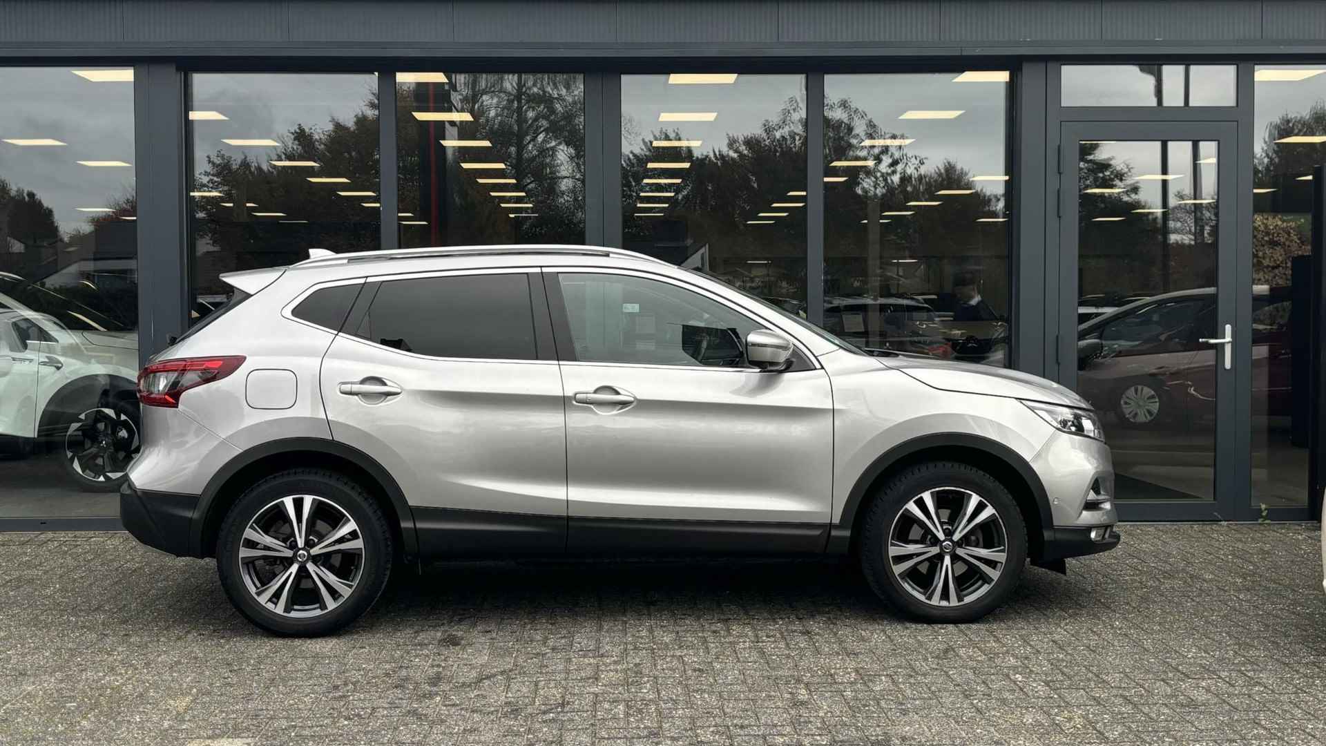 Nissan Qashqai 1.2 N-Connecta | Panoramadak | 360 Camera | - 3/25