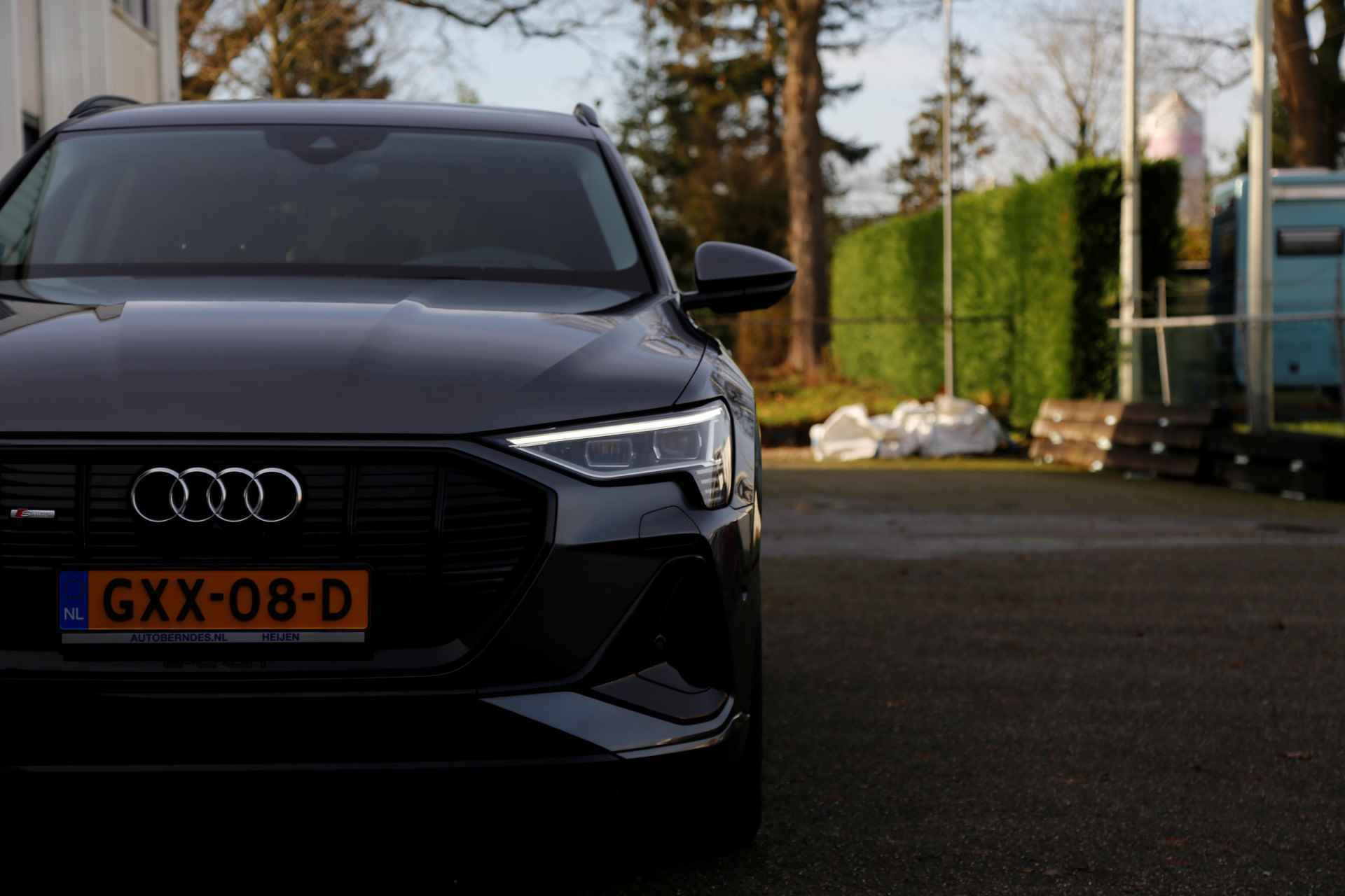 Audi e-tron 55 quattro S-Line 408PK 95 kWh*Excl. BTW*Adapt. Luchtvering/Black Pack/Leder/Afneemb. Trekhaak/HUD/360/3D Camera/Memorie/Keyless - 31/66