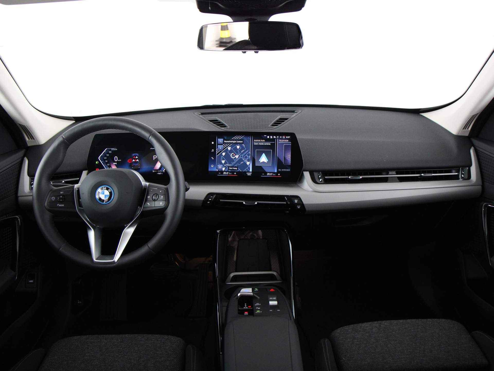 BMW iX1 xDrive30 - 14/23