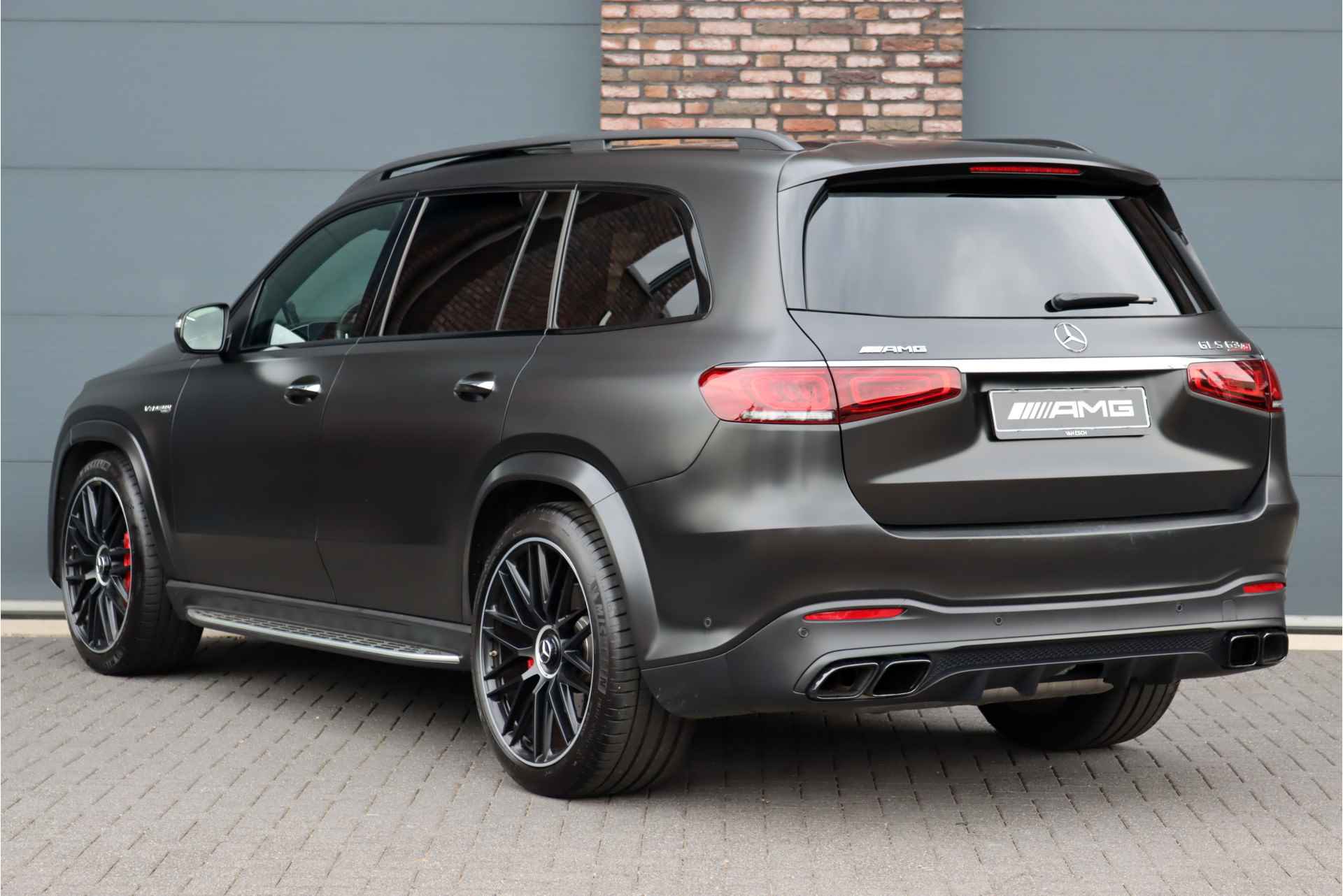 Mercedes-Benz GLS AMG 63 4MATIC+ Premium+ Aut9 | Airmatic | Distronic+ | Panoramadak | MBUX Tablet | Massage | Carbon | Stoelventilatie | Verwarmd Stuurwiel | AMG Drive Unit | - 6/56