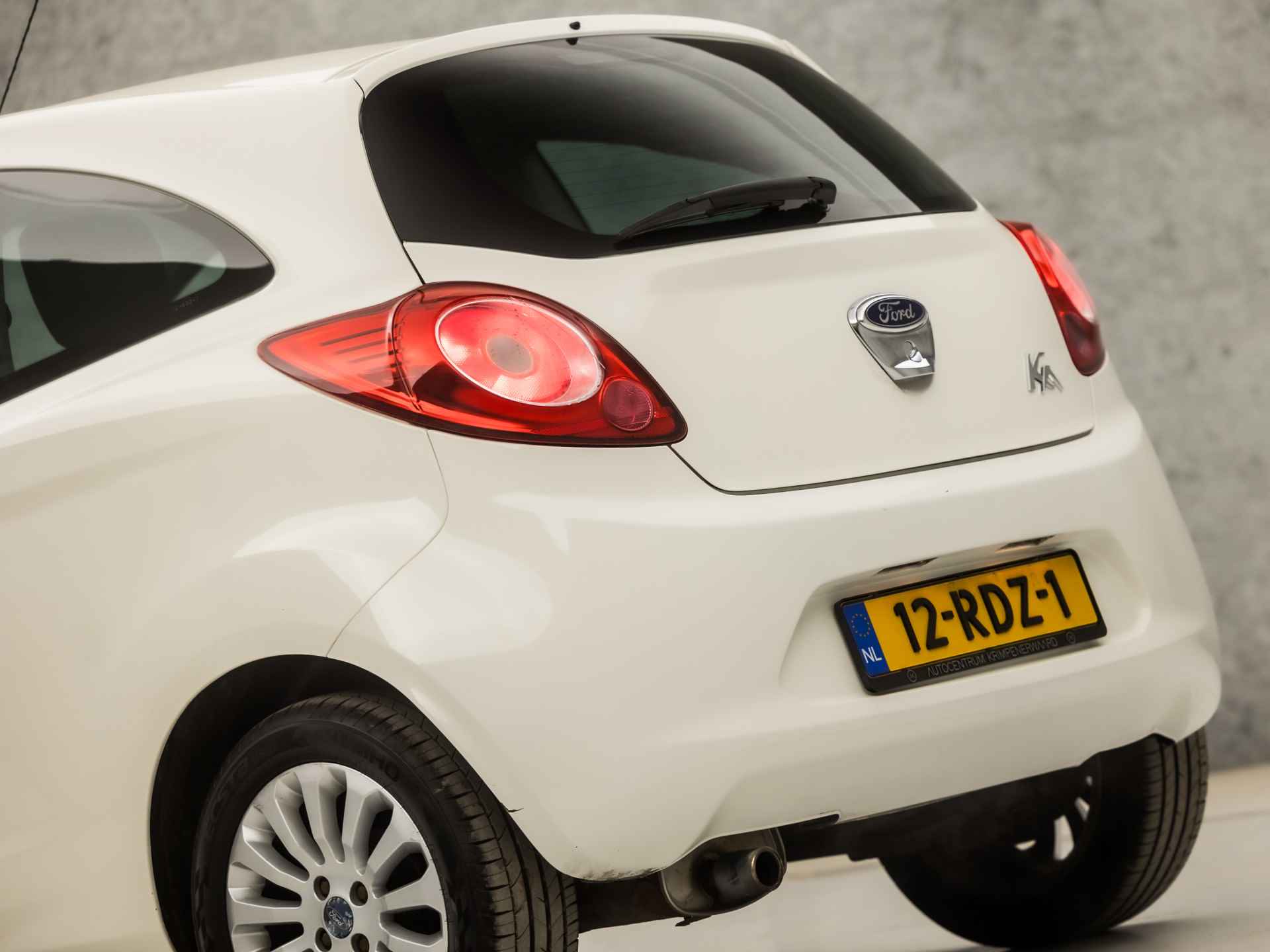 Ford Ka 1.2 Titanium X (AIRCO, NAP, RADIO, SPORTSTOELEN, ELEK PAKKET, GETINT GLAS, LM VELGEN, NIEUWE APK, NIEUWSTAAT) - 13/27