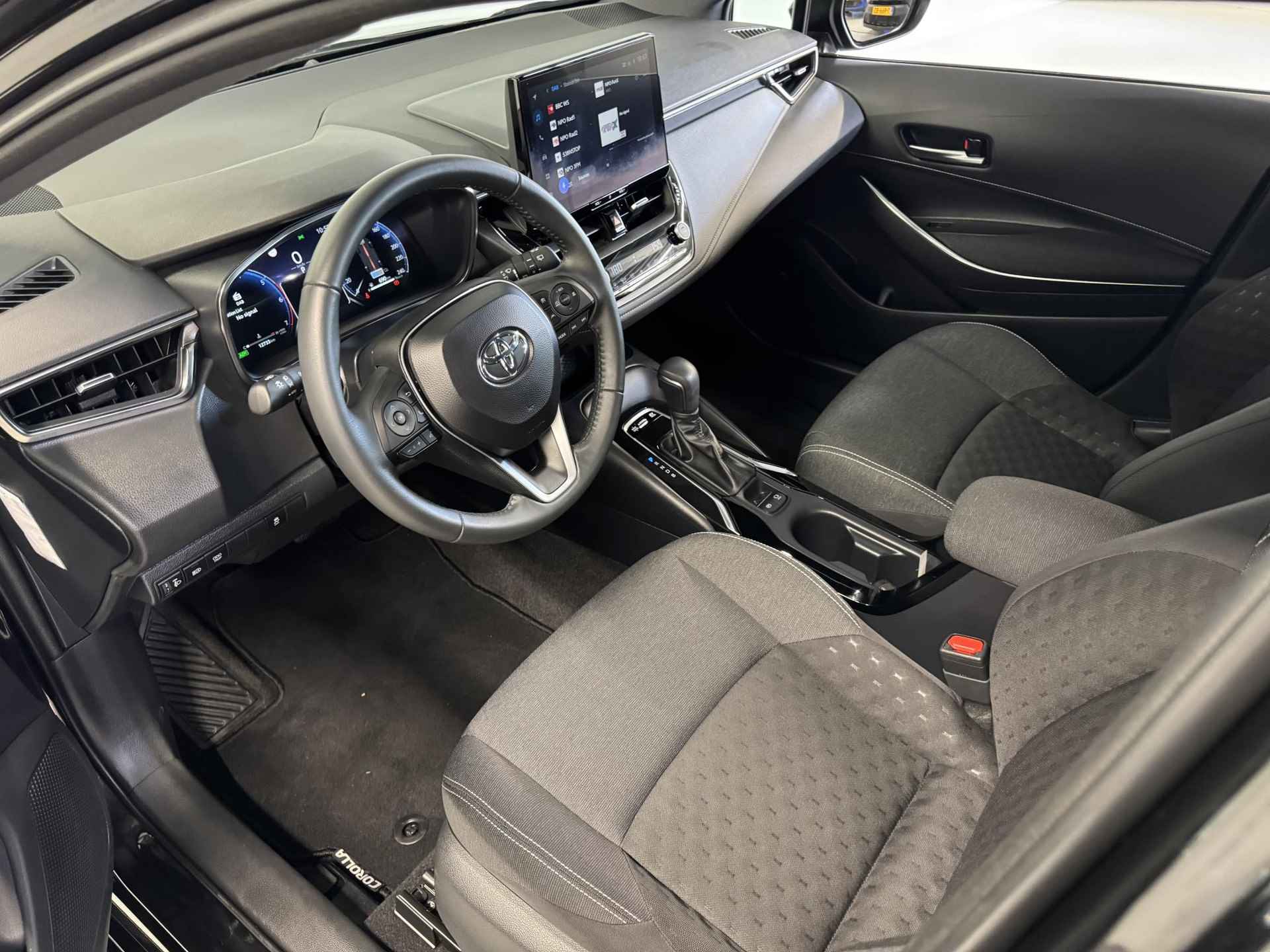 Toyota Corolla Touring Sports Hybrid 140 Active | Nieuwmodeljaar | Apple Carplay / Android Auto | Camera | Navigatie | - 6/30