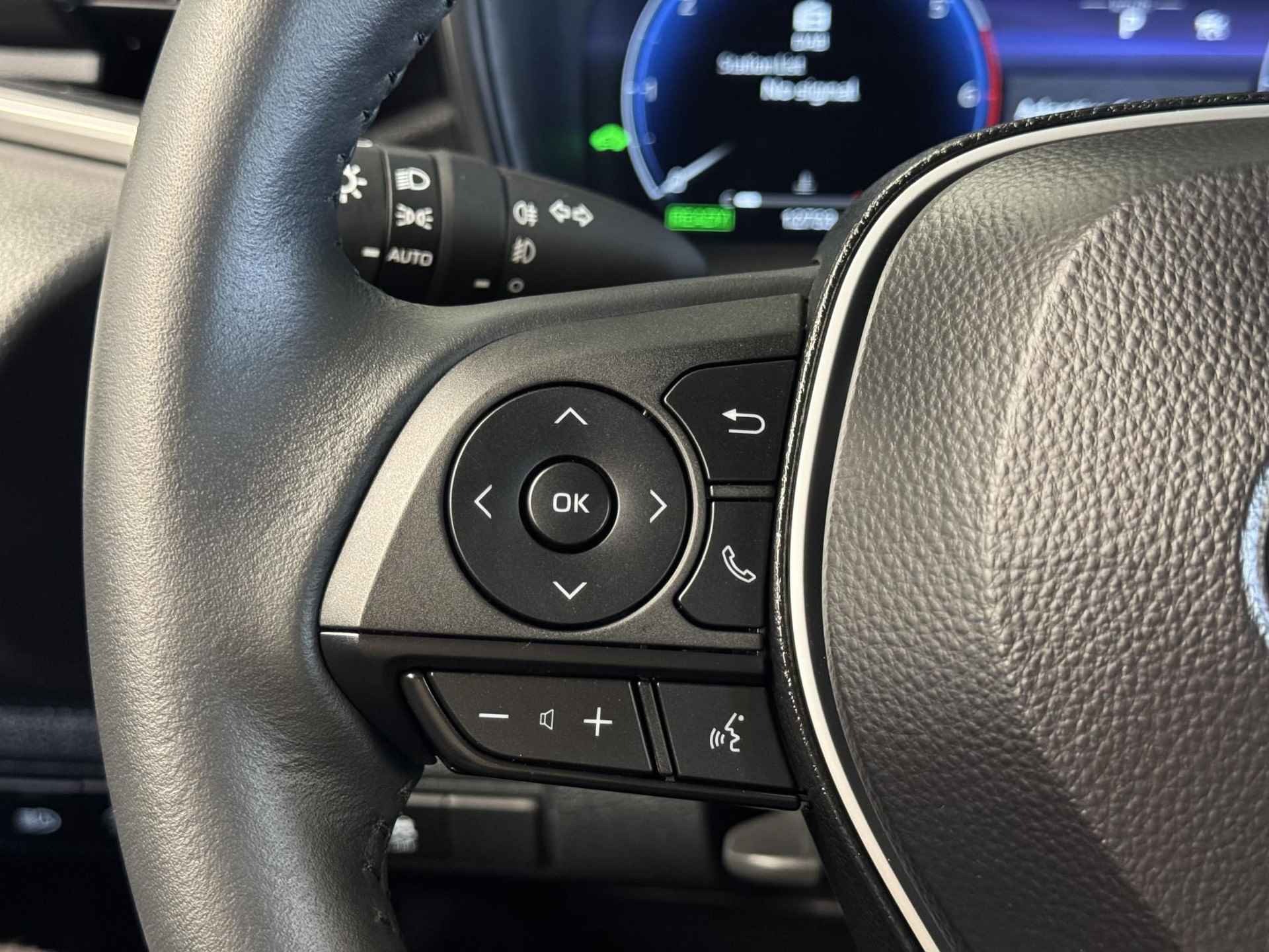Toyota Corolla Touring Sports Hybrid 140 Active | Nieuwmodeljaar | Apple Carplay / Android Auto | Camera | Navigatie | - 17/30