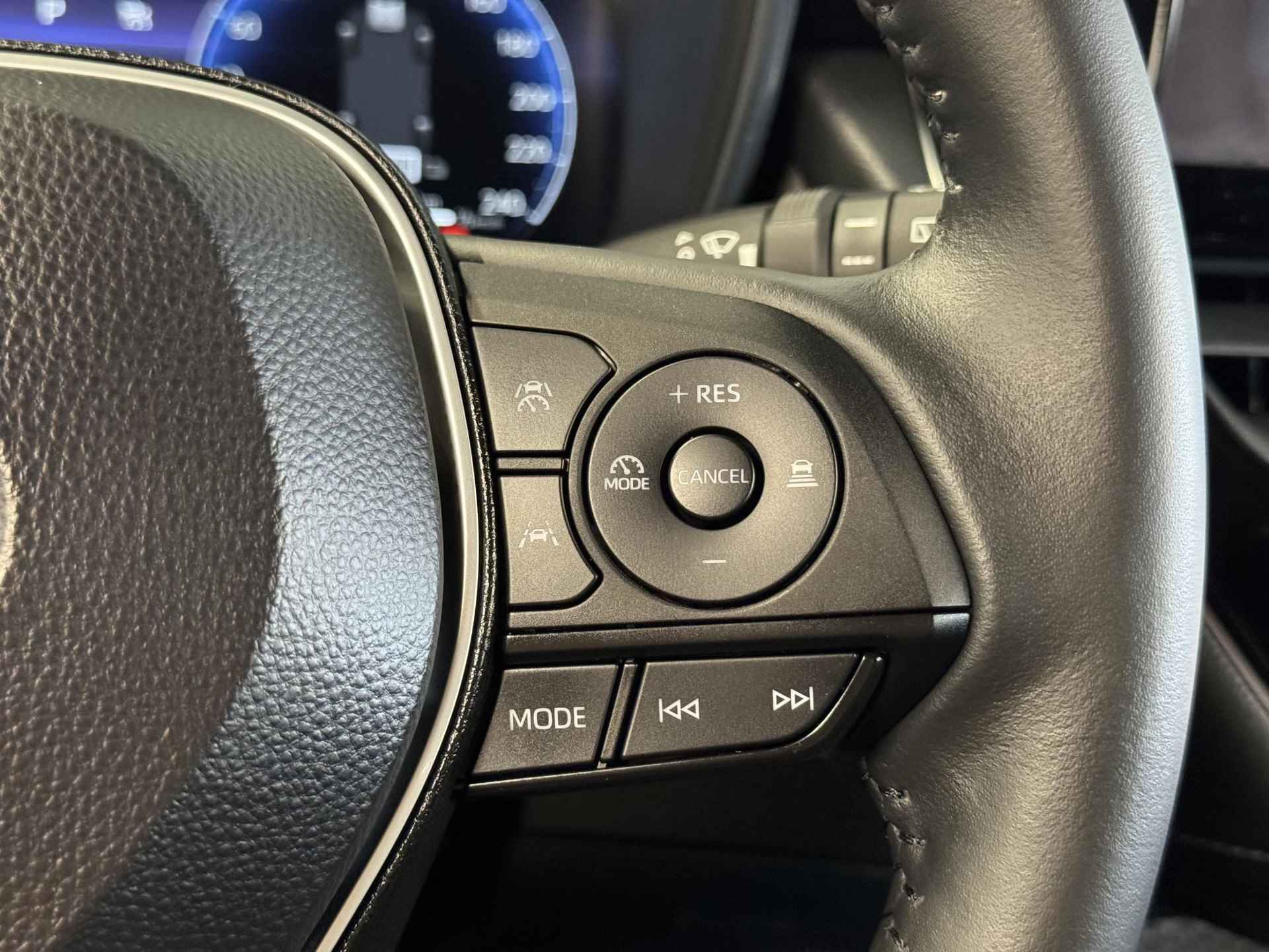 Toyota Corolla Touring Sports Hybrid 140 Active | Nieuwmodeljaar | Apple Carplay / Android Auto | Camera | Navigatie | - 18/30
