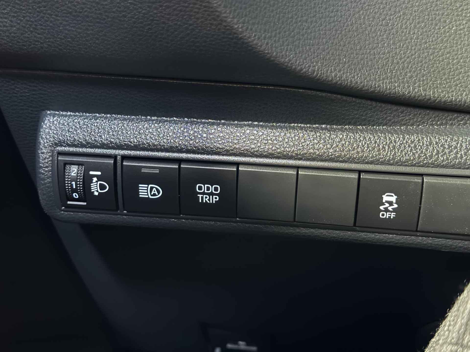 Toyota Corolla Touring Sports Hybrid 140 Active | Nieuwmodeljaar | Apple Carplay / Android Auto | Camera | Navigatie | - 23/30