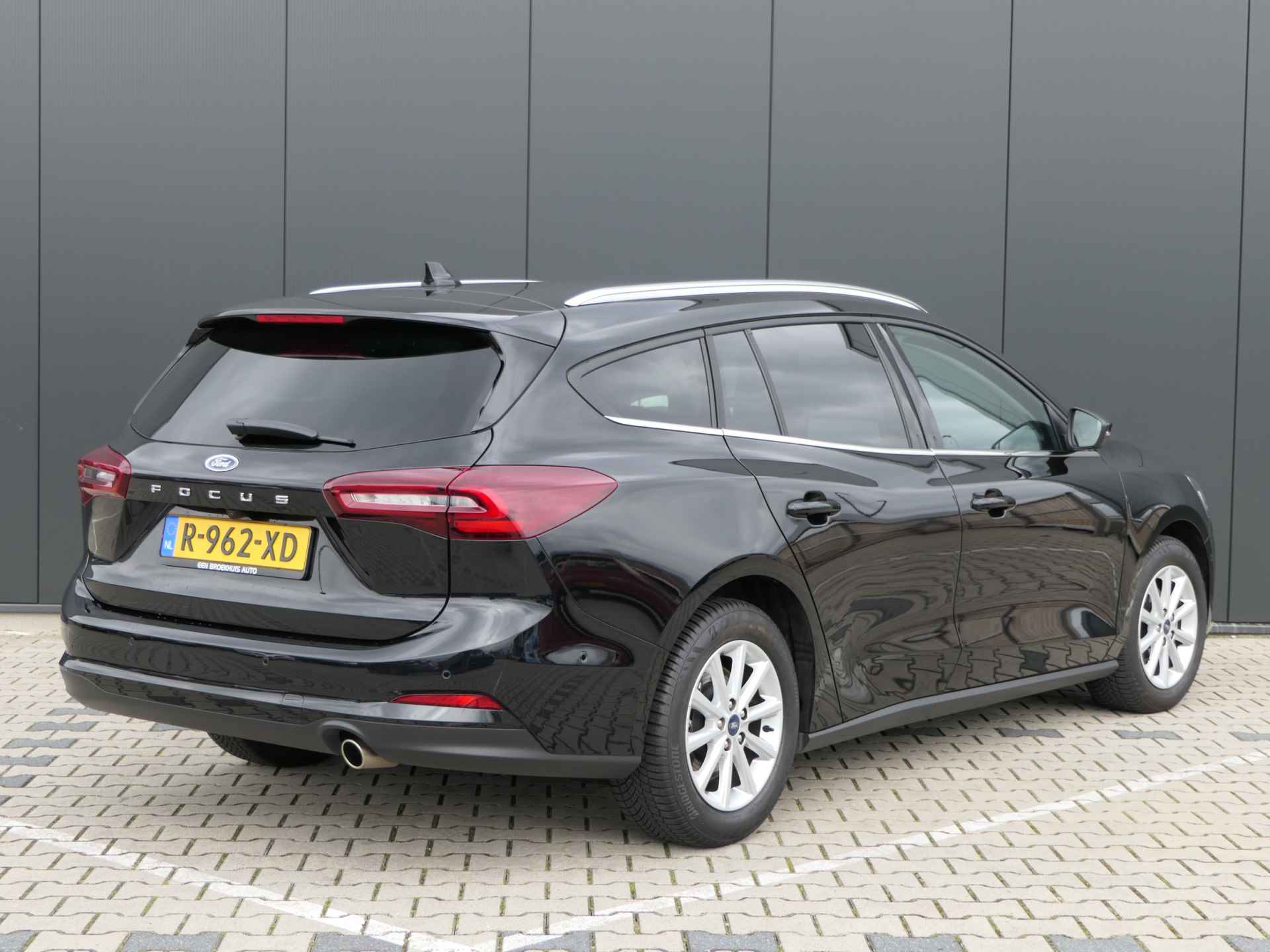 Ford Focus Wagon 1.0 EcoBoost Hybrid Titanium | Navigatie | Sync4 | Winterpack | Camera | LED | DAB | CarPlay/Android Auto | Voorruit Verwarming - 4/34