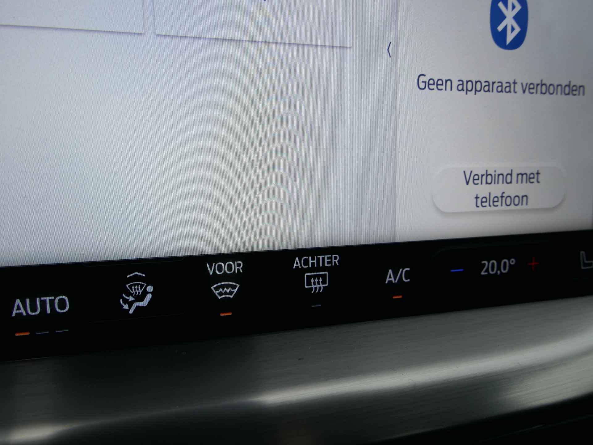 Ford Focus Wagon 1.0 EcoBoost Hybrid Titanium | Navigatie | Sync4 | Winterpack | Camera | LED | DAB | CarPlay/Android Auto | Voorruit Verwarming - 33/34