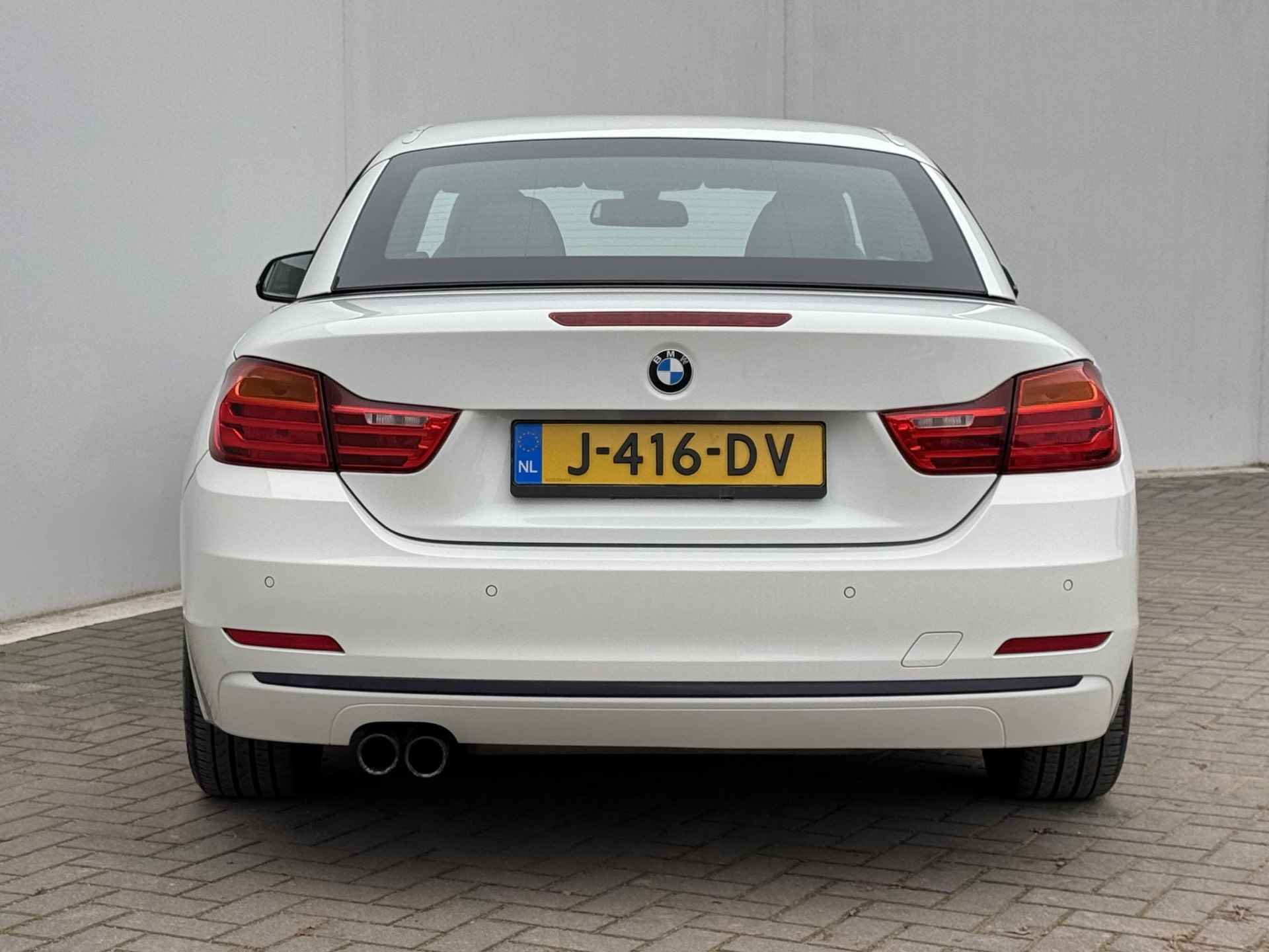 BMW 4-serie Cabrio 430i Centennial High Executive / Stoelverwarming / Parkeersensoren voor en achter / Navigatie / Lederen bekleding - 27/44