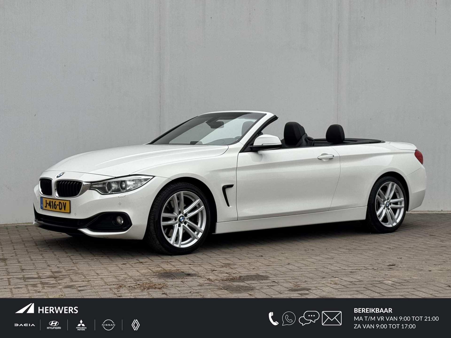 BMW 4-serie Cabrio 430i Centennial High Executive / Stoelverwarming / Parkeersensoren voor en achter / Navigatie / Lederen bekleding