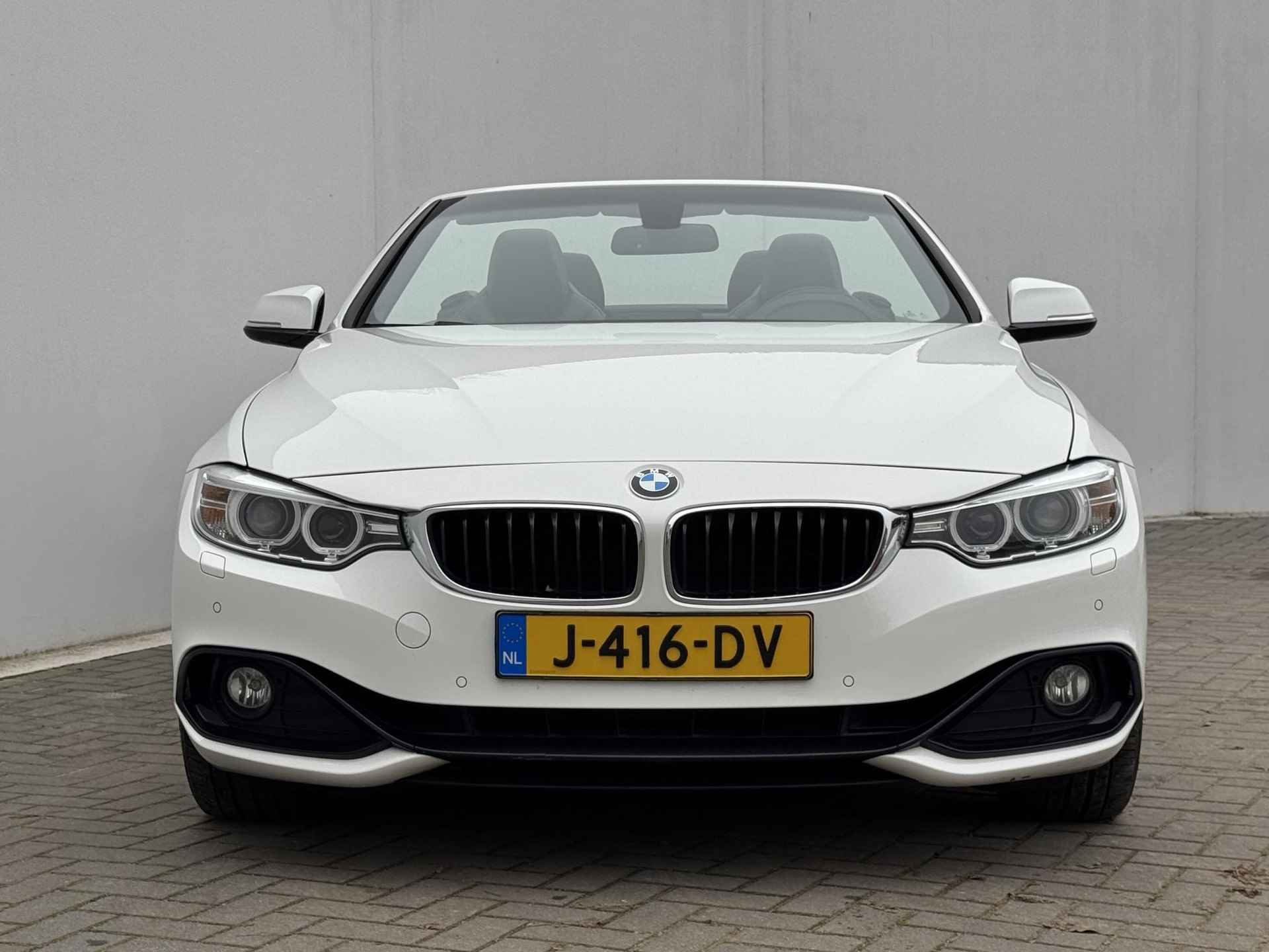 BMW 4-serie Cabrio 430i Centennial High Executive / Stoelverwarming / Parkeersensoren voor en achter / Navigatie / Lederen bekleding - 41/44