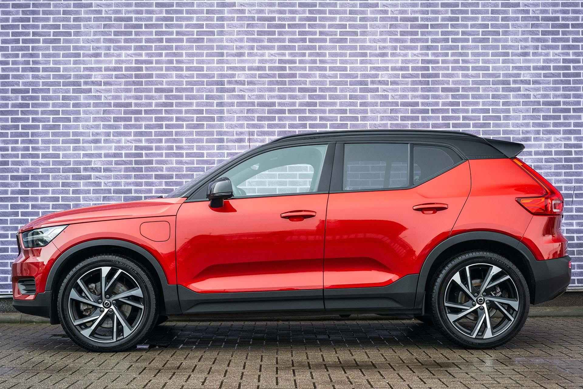 Volvo XC40 T5 Recharge R-Design | Trekhaak | Adaptive Cruise control | Stoel/stuurverwarming | Camera | Park assist voor en achter - 4/43