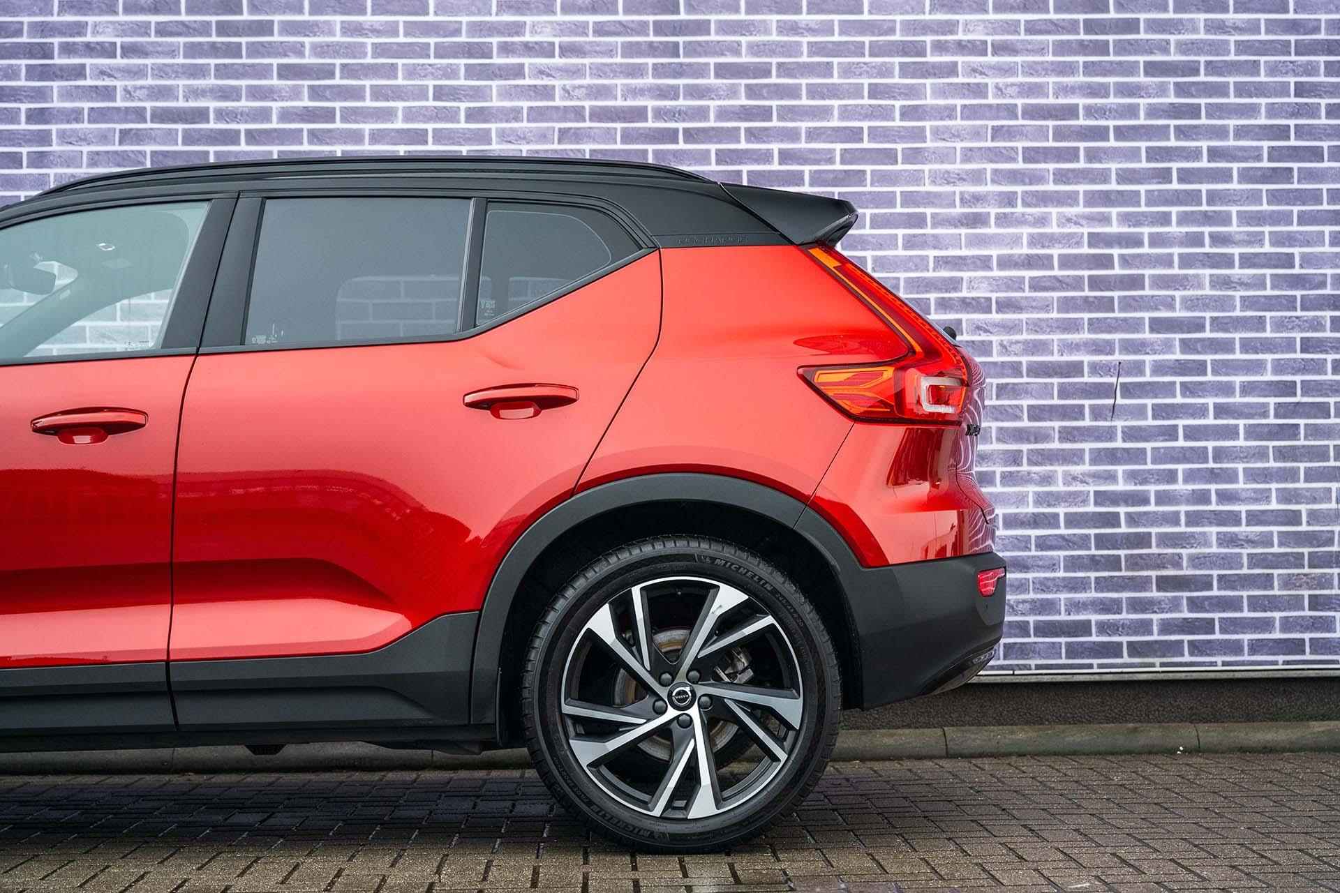 Volvo XC40 T5 Recharge R-Design | Trekhaak | Adaptive Cruise control | Stoel/stuurverwarming | Camera | Park assist voor en achter - 17/43