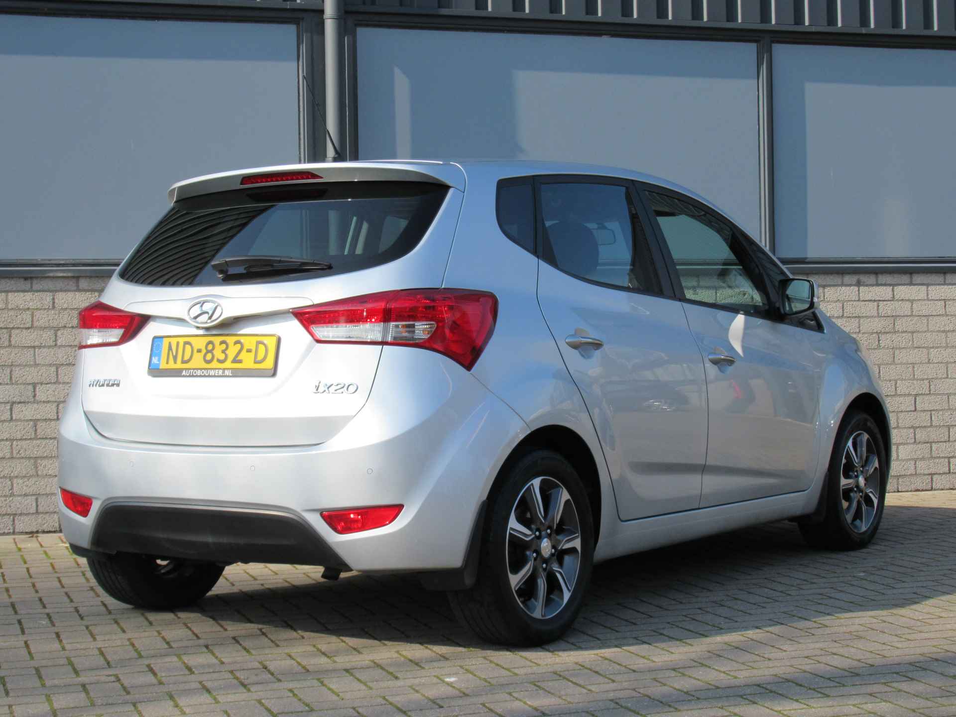 Hyundai ix20 1.4i Go! Dealer onderh | Navigatie | camera | airco | 16"inch LMV - 7/27