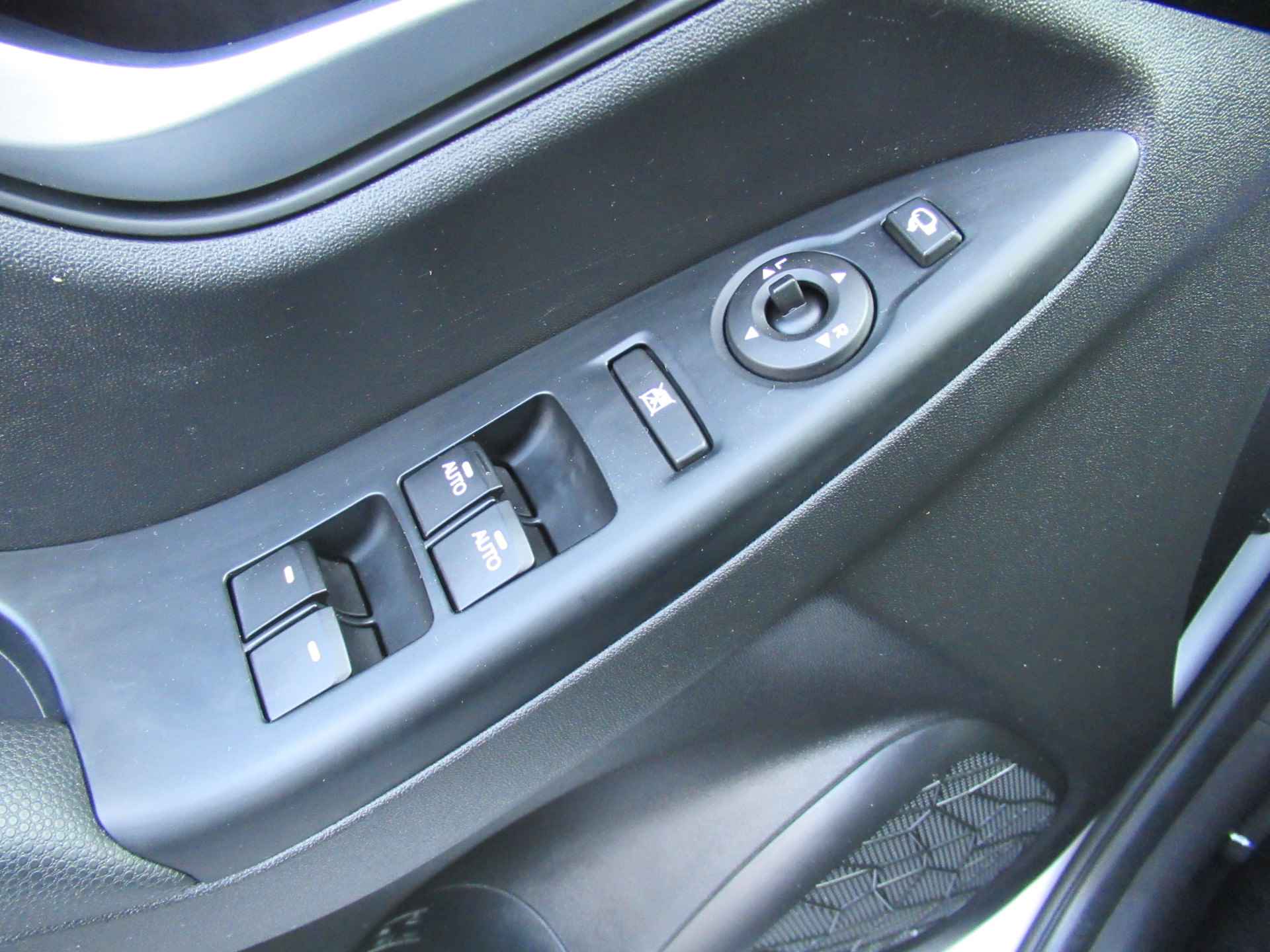 Hyundai ix20 1.4i Go! Dealer onderh | Navigatie | camera | airco | 16"inch LMV - 20/27