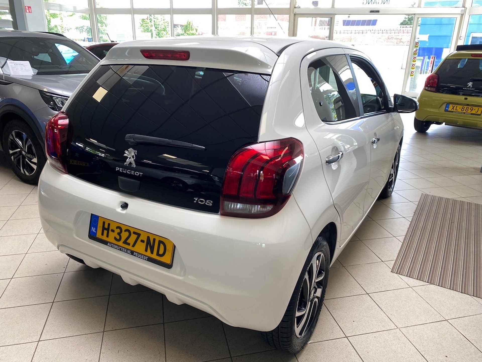 PEUGEOT 108 1.0 e-VTi 72pk 5D Allure - 7/18