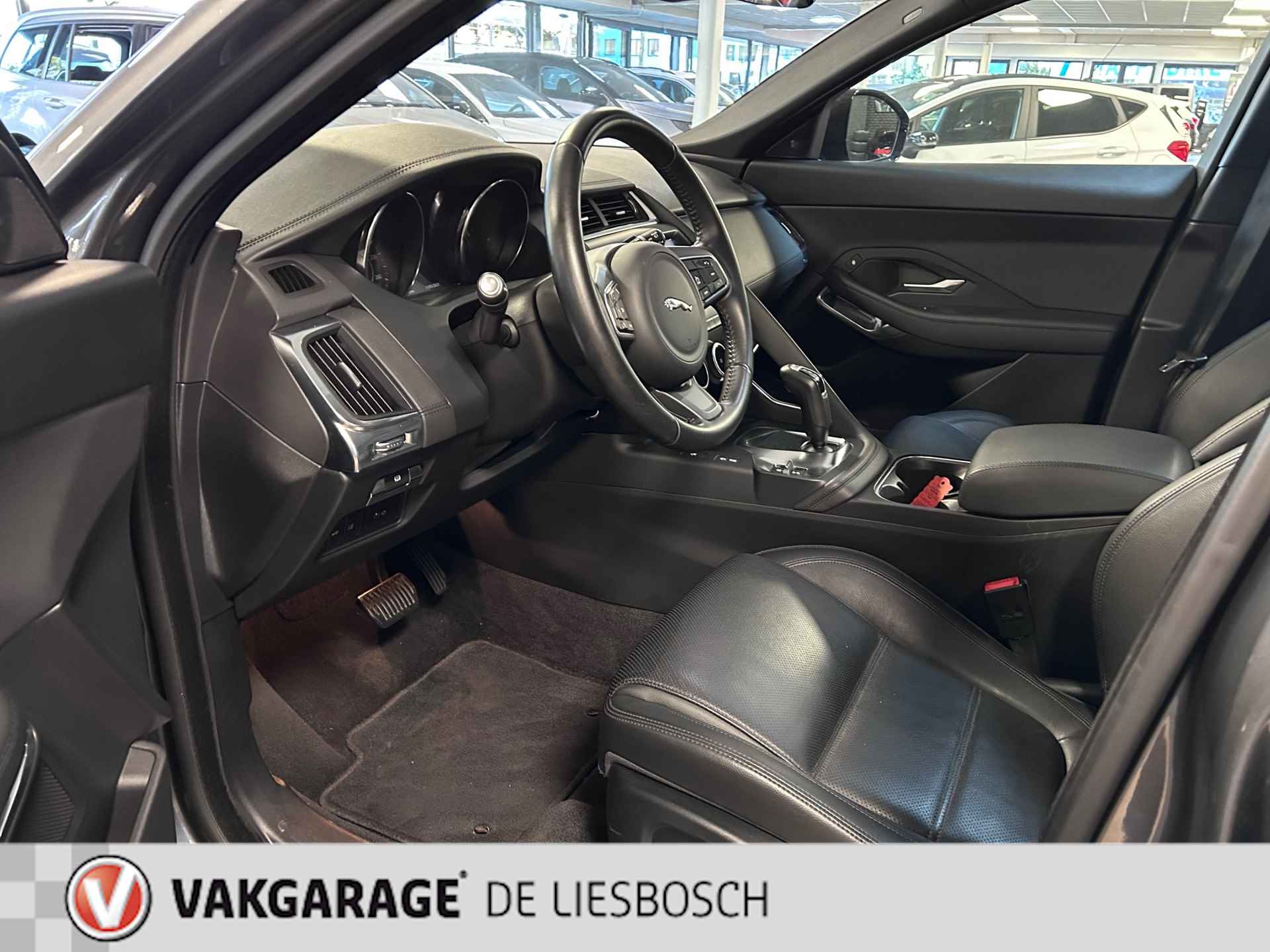 Jaguar E-PACE 2.0 P200 AWD PANO/ Leder/ Navi/camera/ Led/zeer netjes orig ned - 11/31