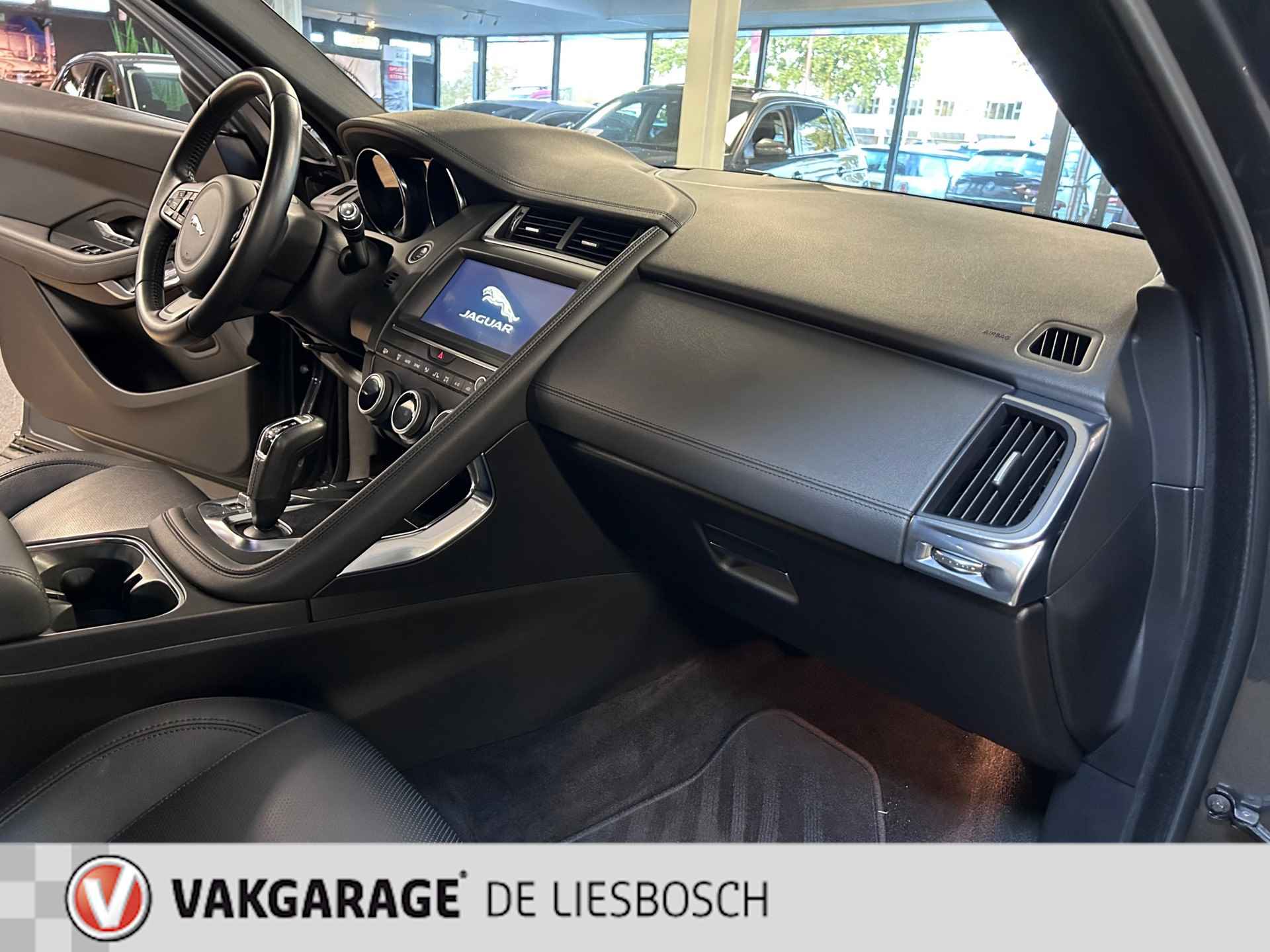 Jaguar E-PACE 2.0 P200 AWD PANO/ Leder/ Navi/camera/ Led/zeer netjes orig ned - 13/31