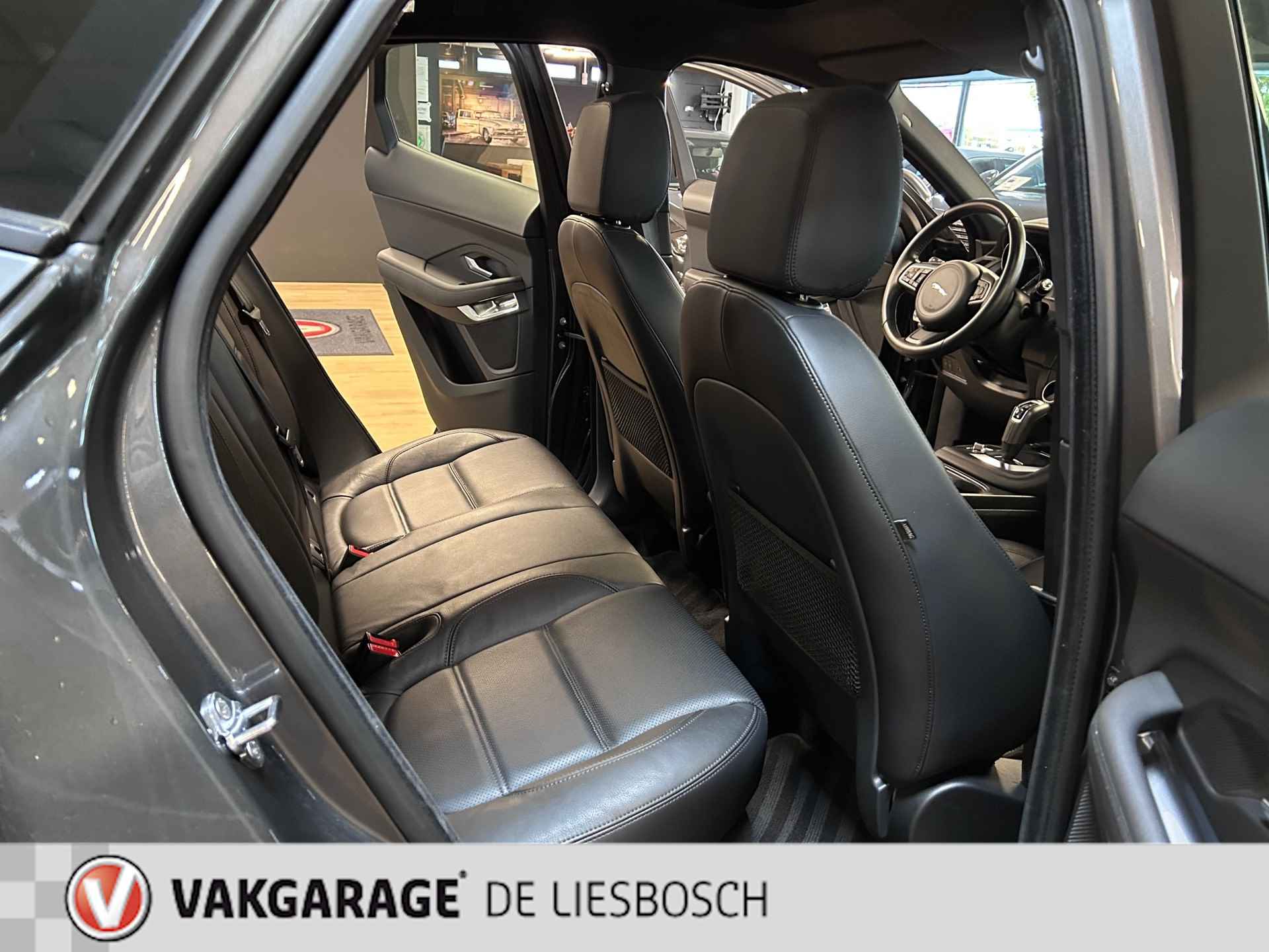 Jaguar E-PACE 2.0 P200 AWD PANO/ Leder/ Navi/camera/ Led/zeer netjes orig ned - 16/31