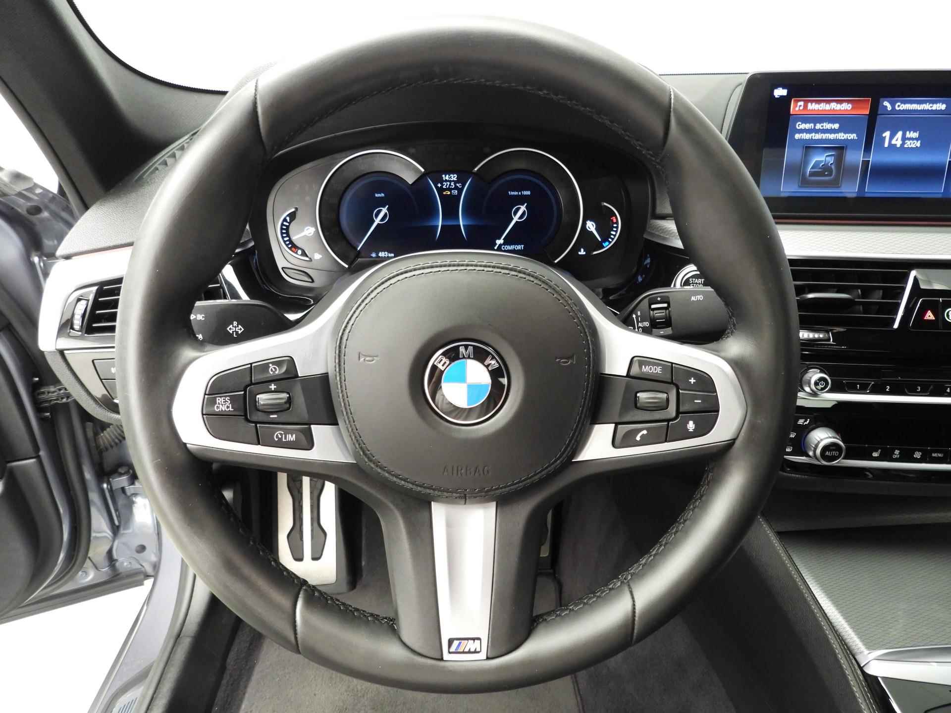 BMW 5 Serie Sedan 520i | M-Sportpakket | LED | Leder | Navigatie | Trekhaak | Comfortzetels | Keyles go | DAB | Hifi speakers | Alu 18 inch - 9/41