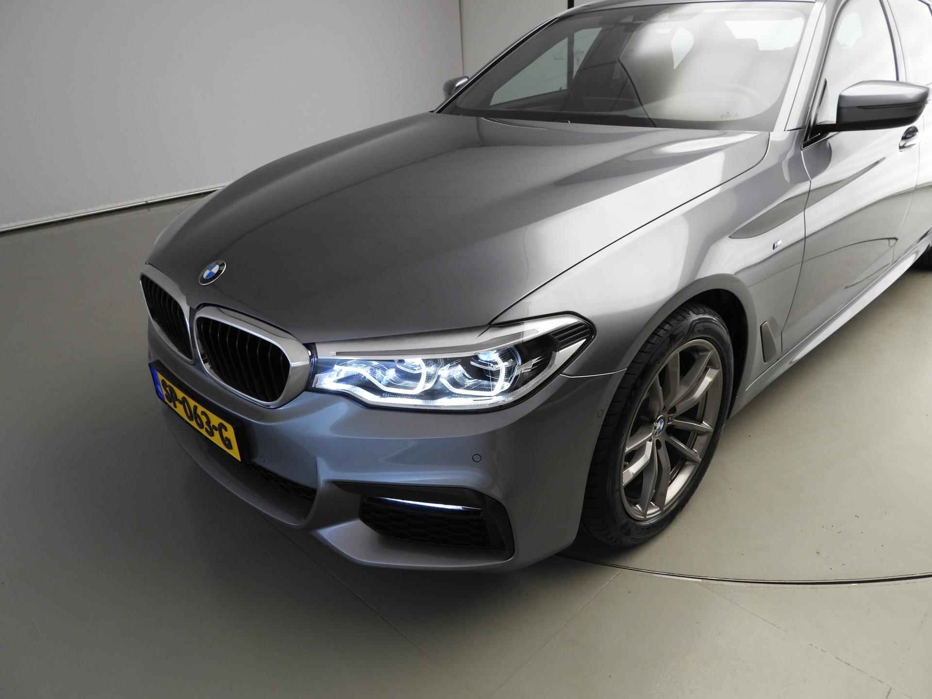 BMW 5 Serie Sedan 520i | M-Sportpakket | LED | Leder | Navigatie | Trekhaak | Comfortzetels | Keyles go | DAB | Hifi speakers | Alu 18 inch - 39/41