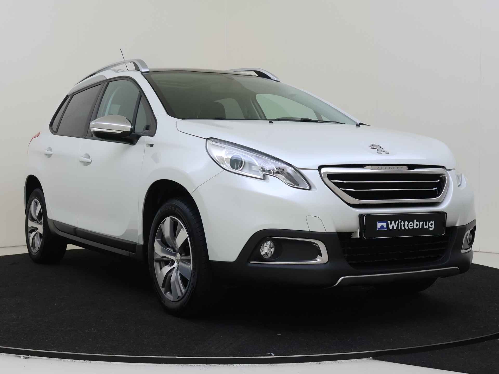 Peugeot 2008 1.2 PureTech 110PK Allure | Trekhaak | Panoramadak | Parkeerhulp | - 4/30