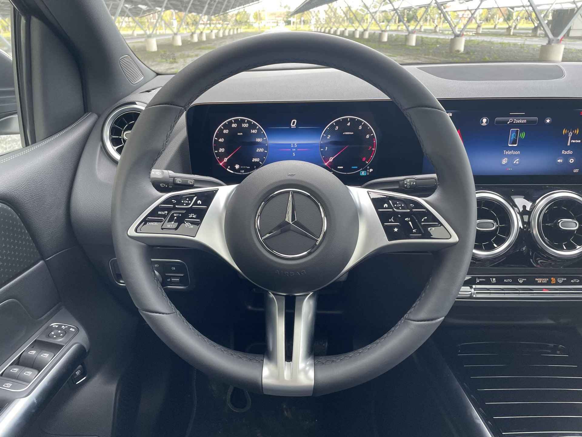 Mercedes-Benz B-klasse 180 Business Line | Facelift | Panoramadak | Parkeercamera | Stoelverwarming | Elek. achterklep | - 15/32