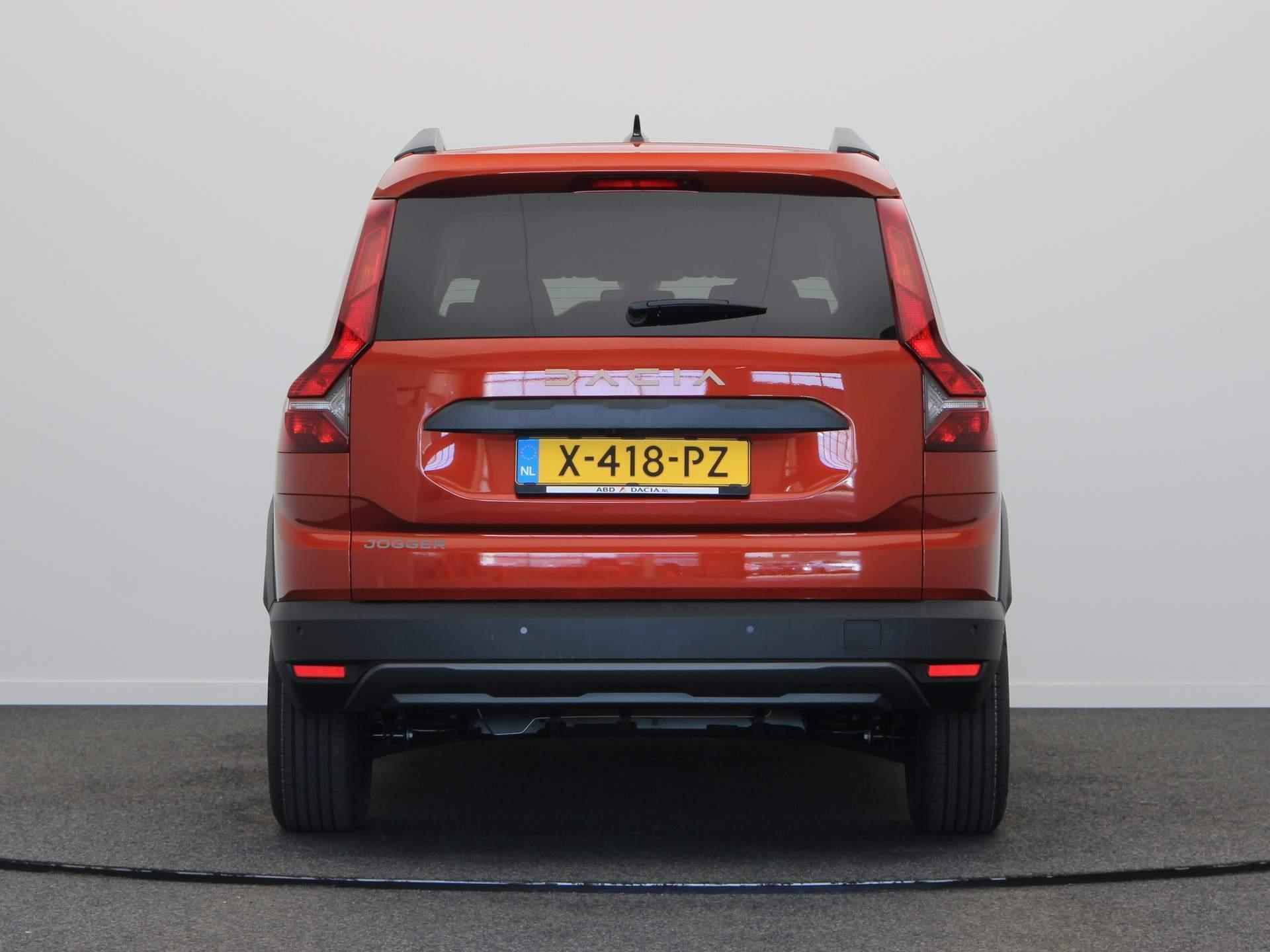 Dacia Jogger TCe 110pk Extreme 7p. | Pack Extreme | Apple Carplay / Android Auto | Stoelverwarming | Dodehoekdetectie | Achteruitrijcamera | - 7/39