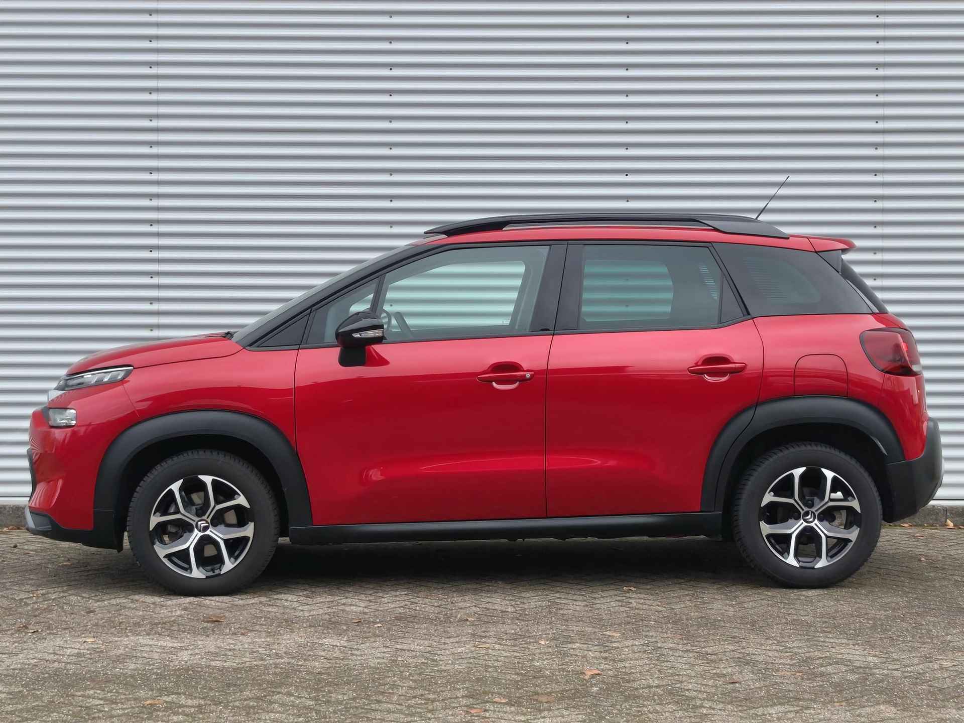 Citroën C3 Aircross SUV Shine 1.2 PureTech 130pk EAT6 AUTOMAAT | CAMERA | APPLE CARPLAY / ANDROID AUTO | 16" LM-VELGEN | STOEL+VOORRUITVERWARMING | KEYLESS | DAB | CRUISE CONTROL | - 9/53