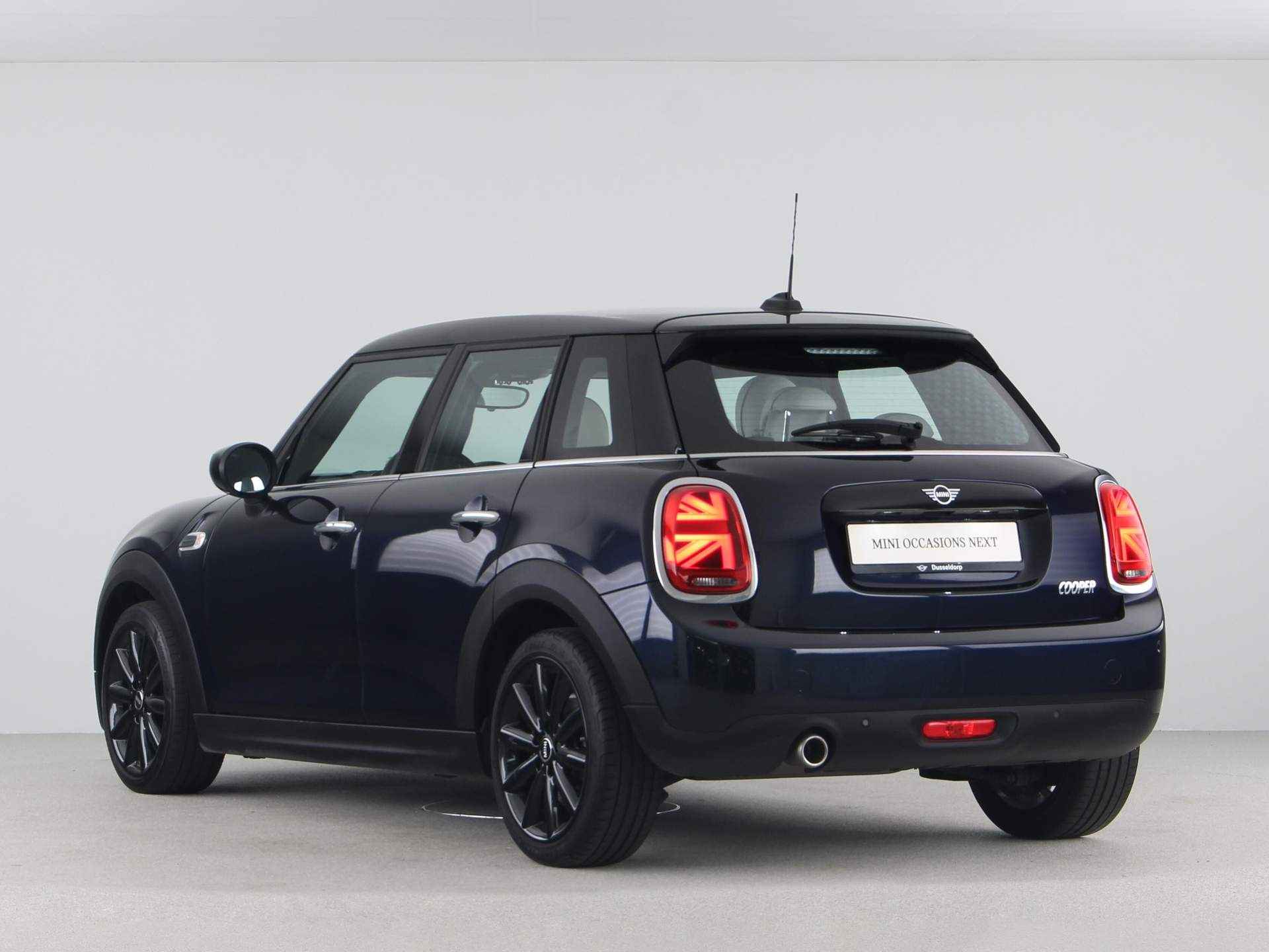 MINI 5-deurs Cooper Chili Aut. - 12/22