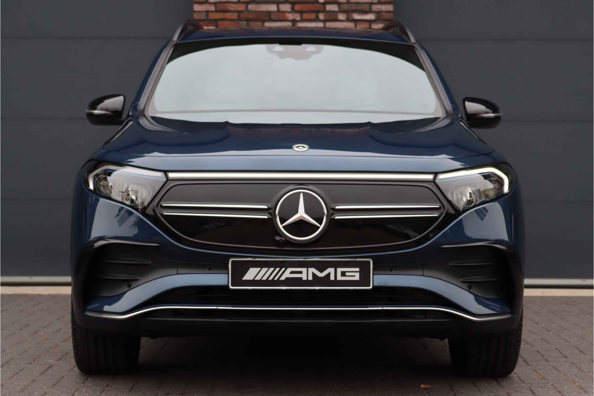 Mercedes-Benz EQB 350 4-MATIC AMG Line 67 kWh | 'Edition 1' | Distronic+ | Keyless Go Leder | Sfeerverlichting | Vario-achterbank | Camera | Advanced Sound System | Rijassistentiepakket | - 14/40