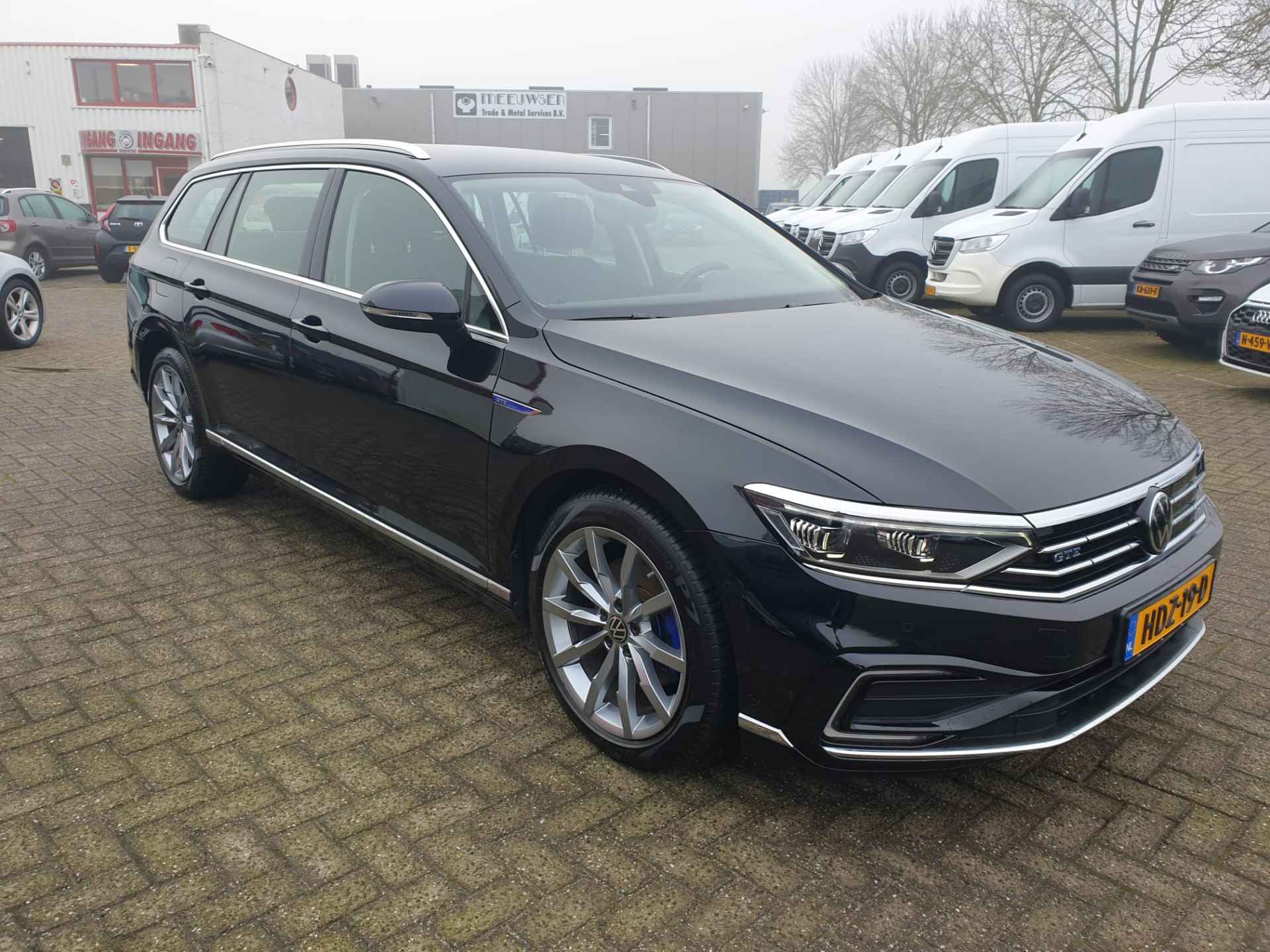 Volkswagen Passat Variant 1.4 TSI PHEV GTE Business - 14/17