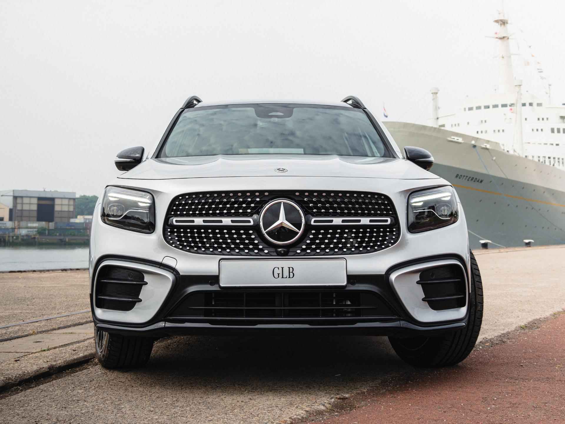 Mercedes-Benz GLB 200 AMG-Line | Stoelverwarming | 360Graden-Camera | Night-Pakket | Panorama-schuifdak | Memory-Stoelen - 3/13